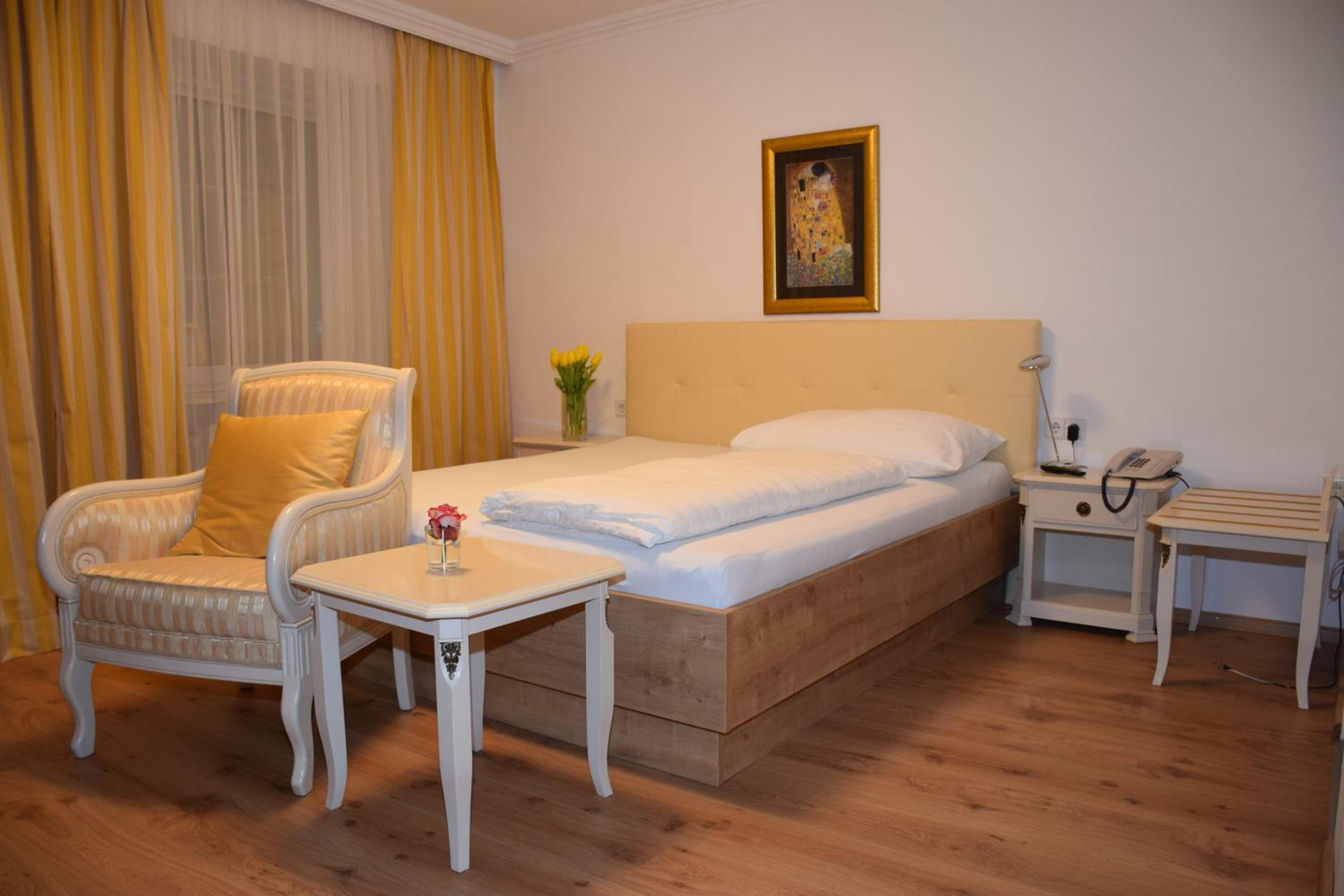 Double Room with Shower