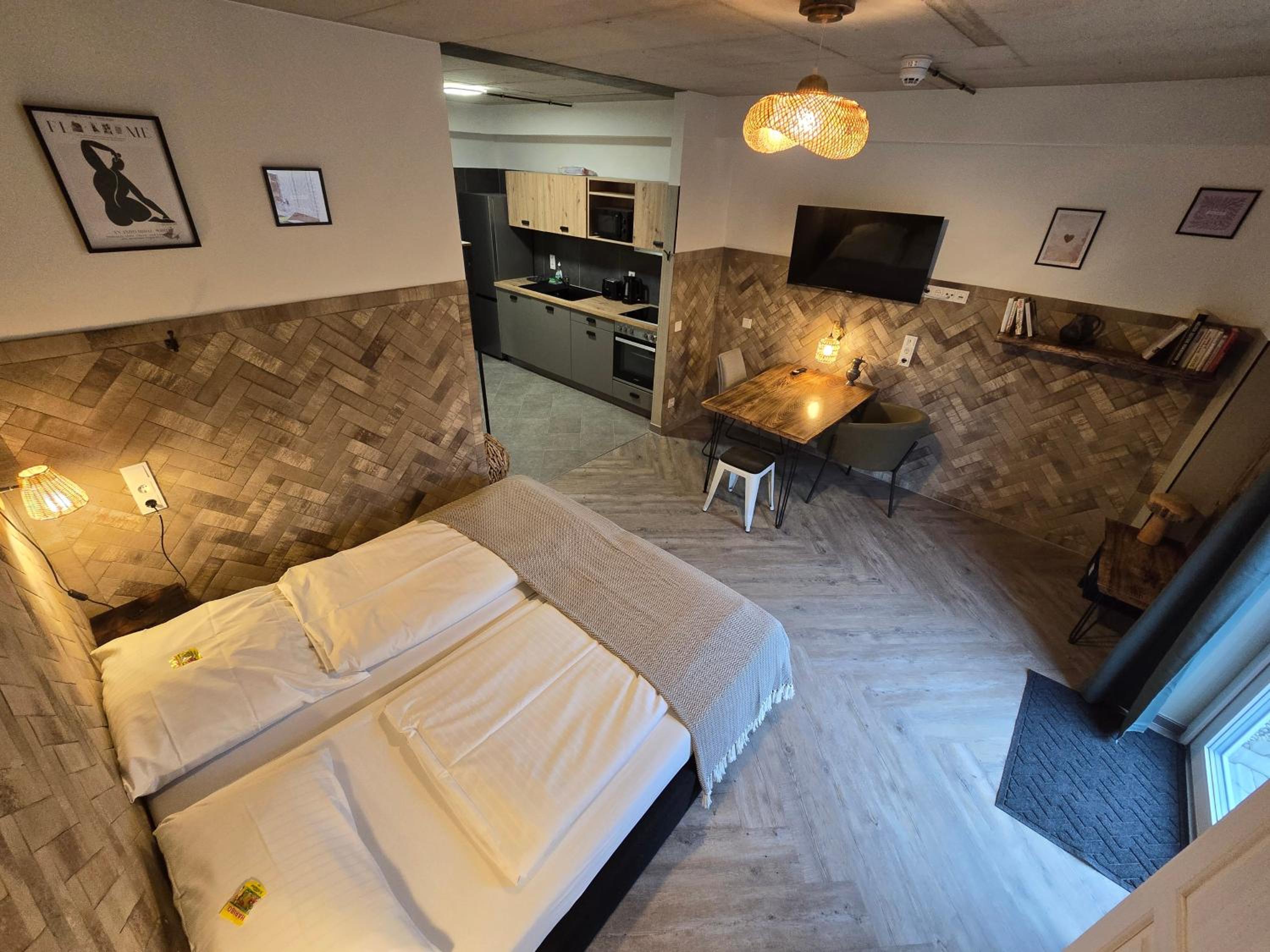One-Bedroom Apartment