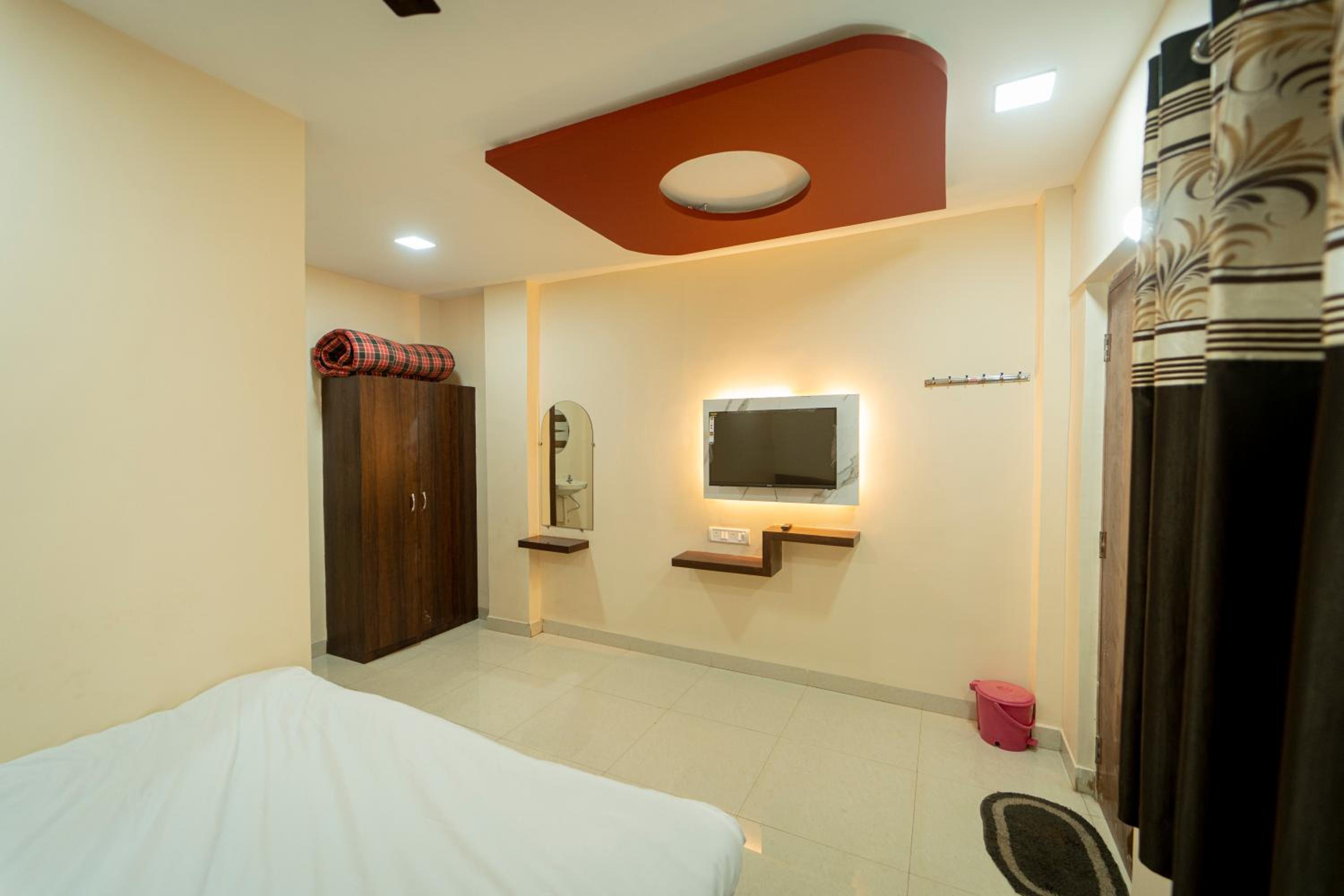 Double Room with Balcony - Photo 1