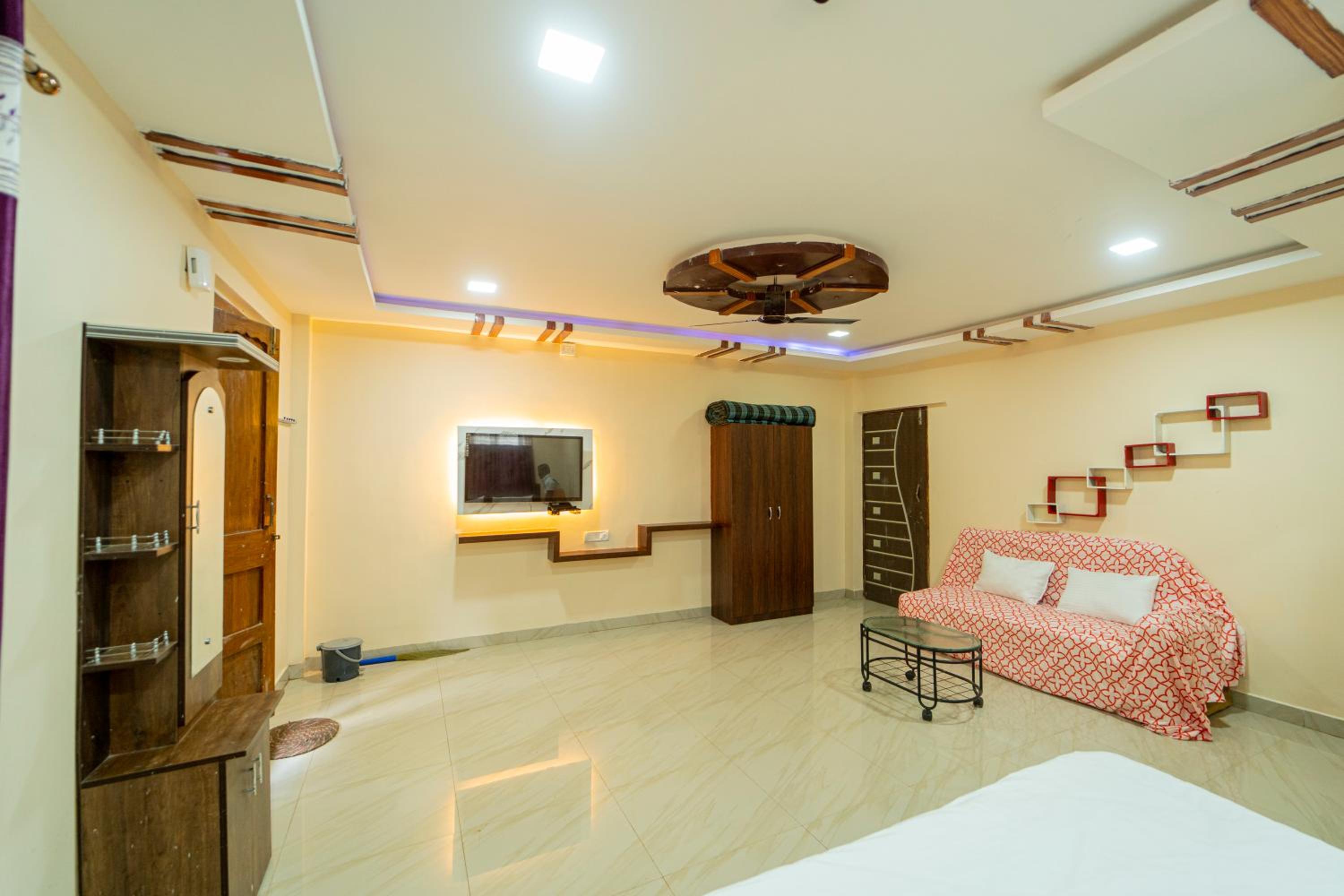 Family Room with Balcony - Photo 2