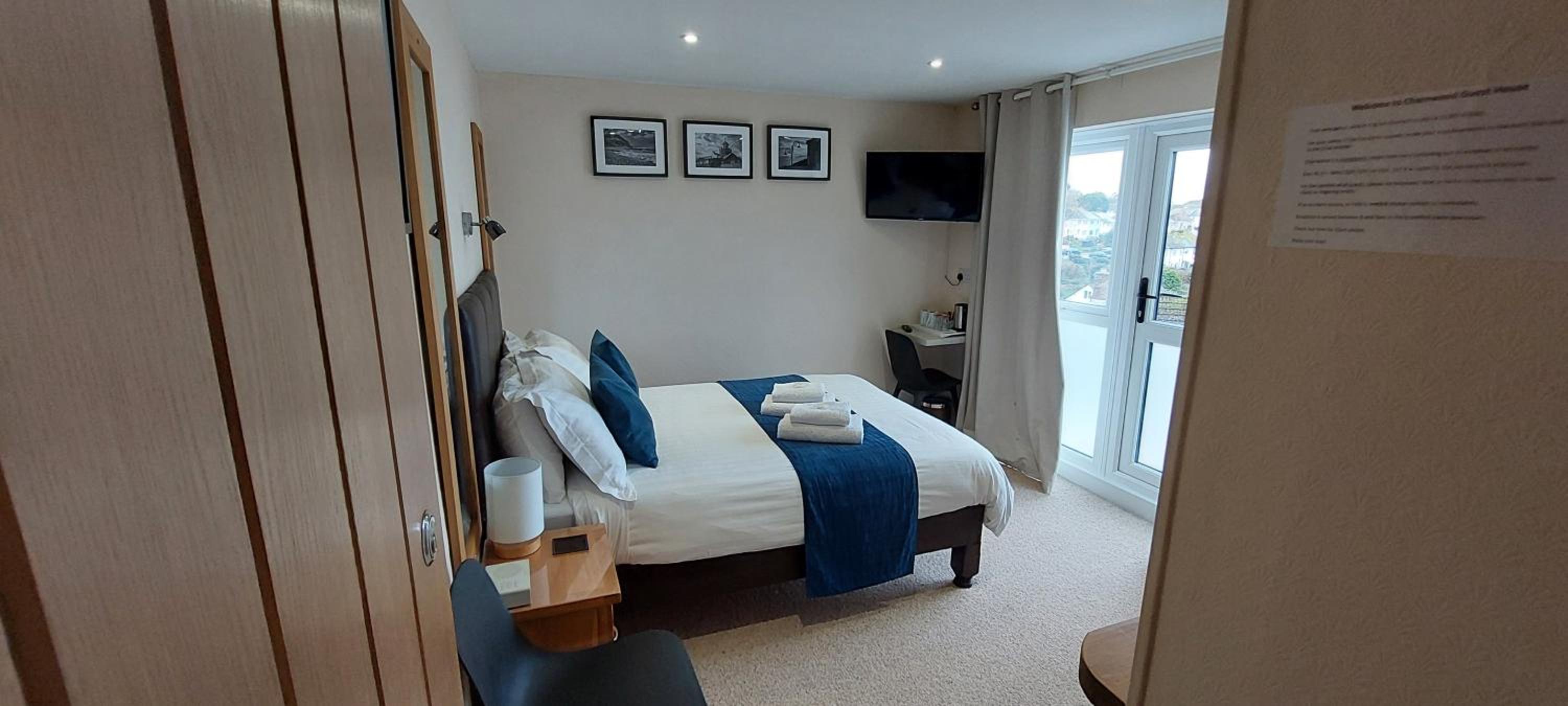 Standard Double Room photo 1