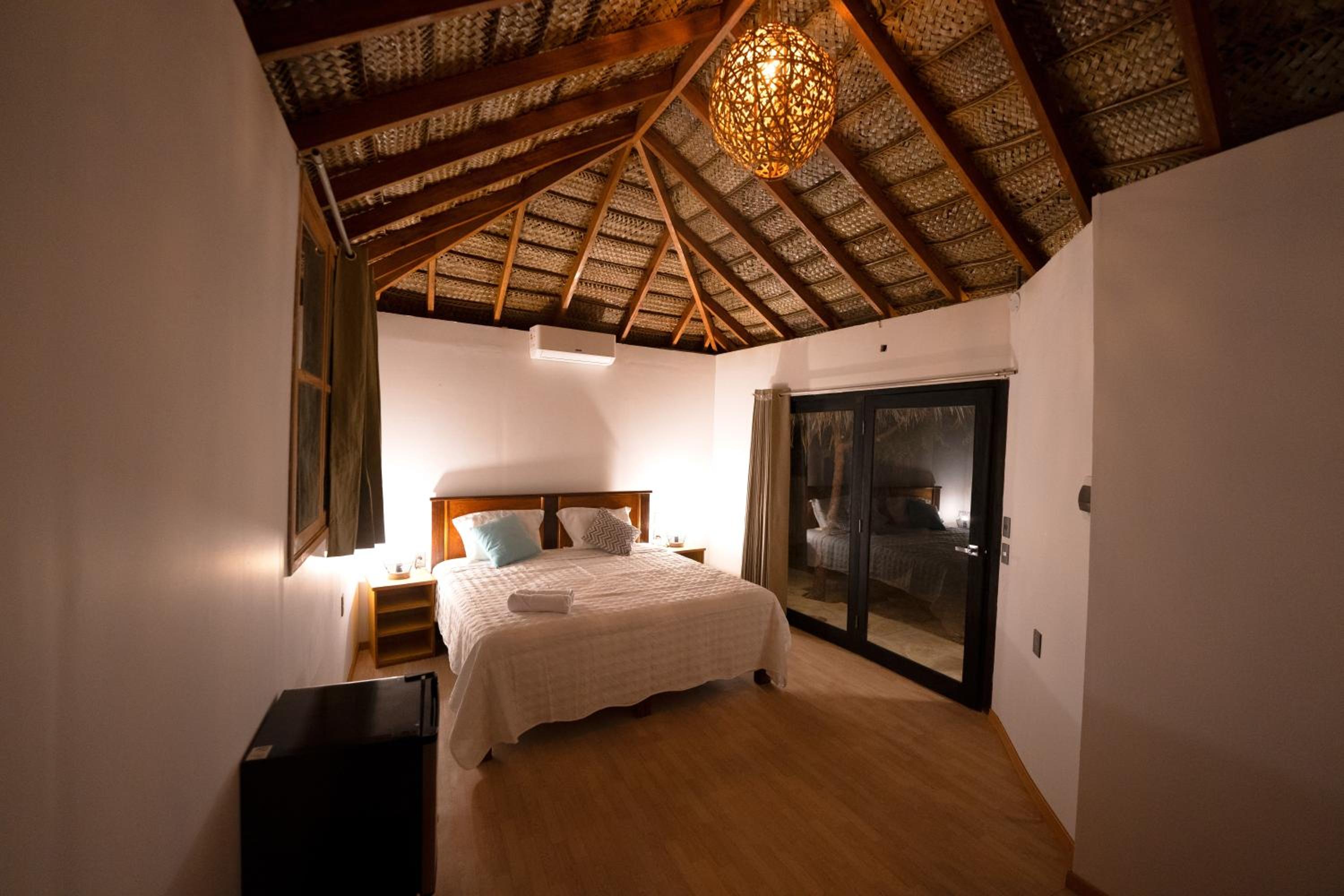 Deluxe King Suite photo 3