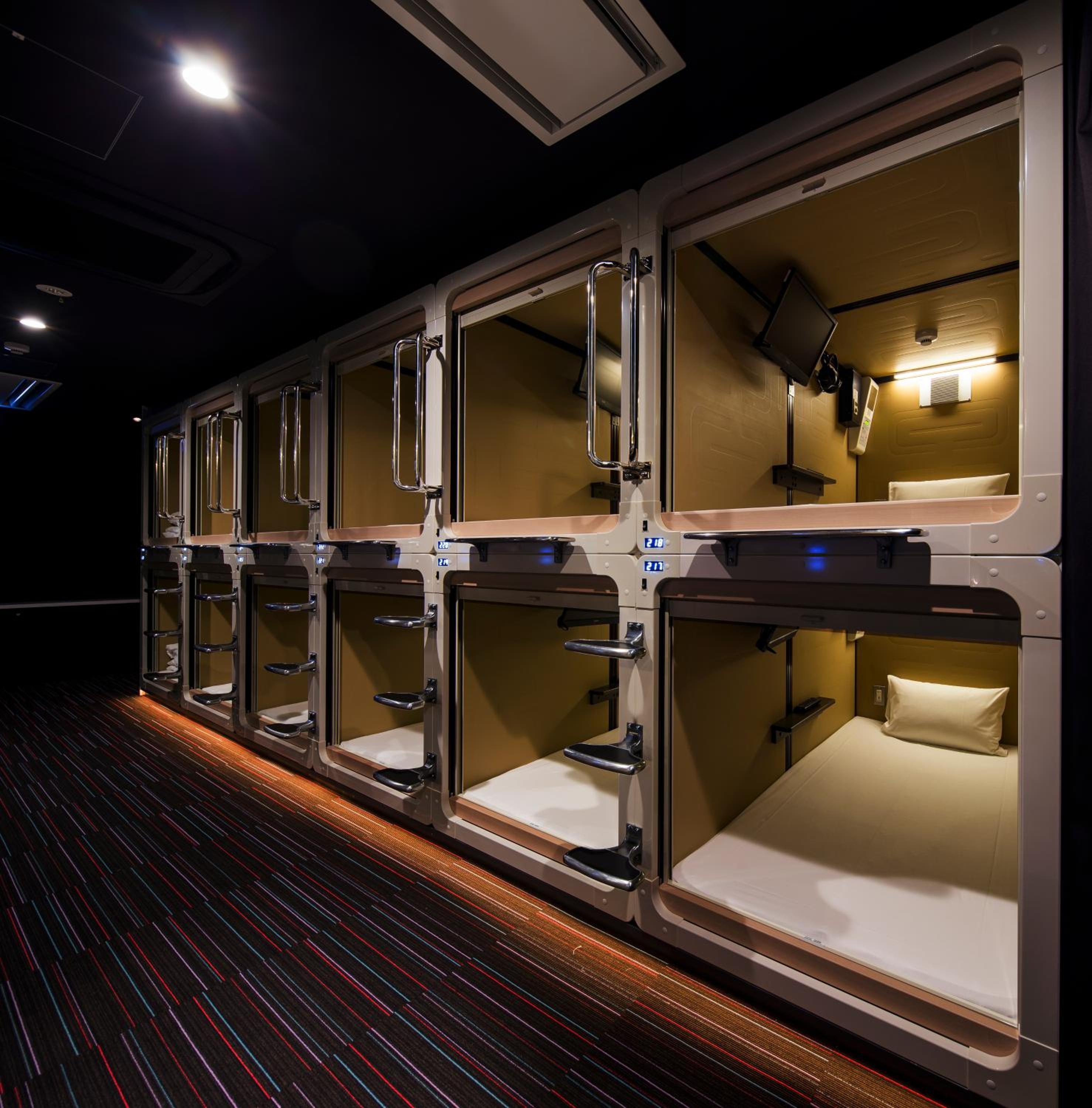 Two Capsule Rooms- Male Only photo 2