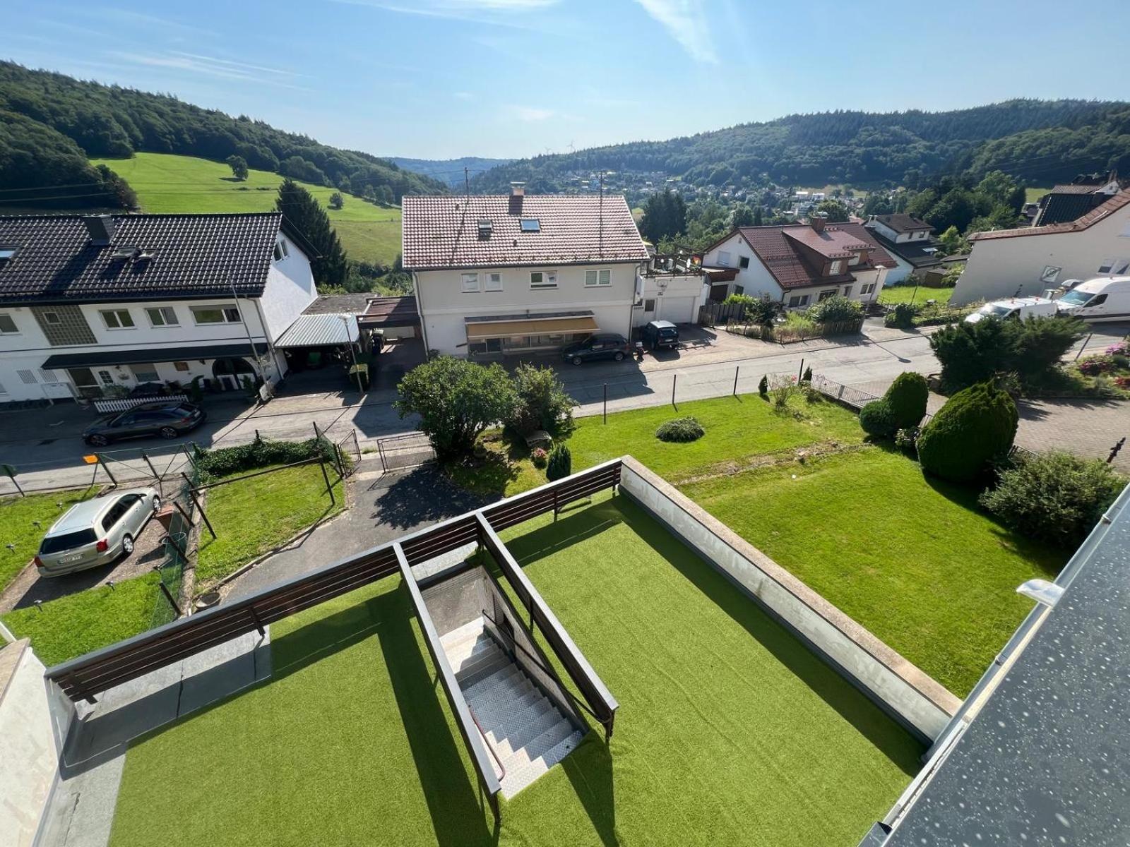 Three-Bedroom Apartment with View photo 3