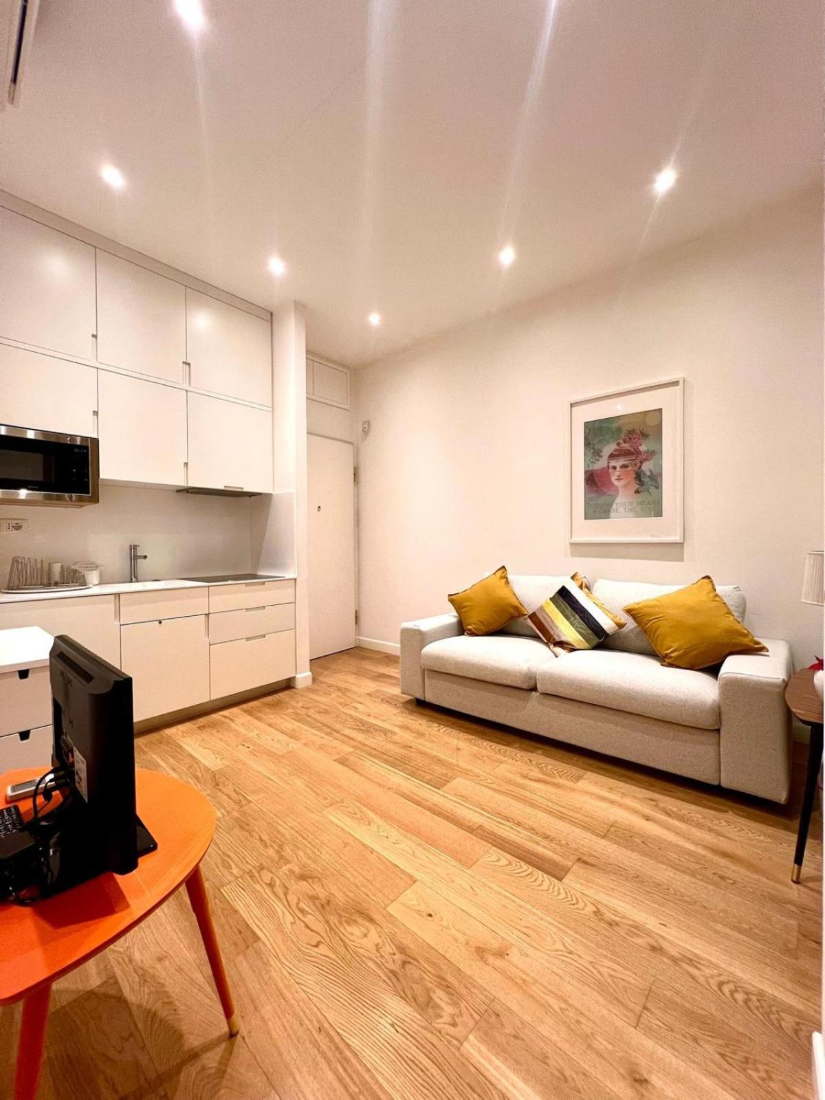 Apartment - Split Level photo 1