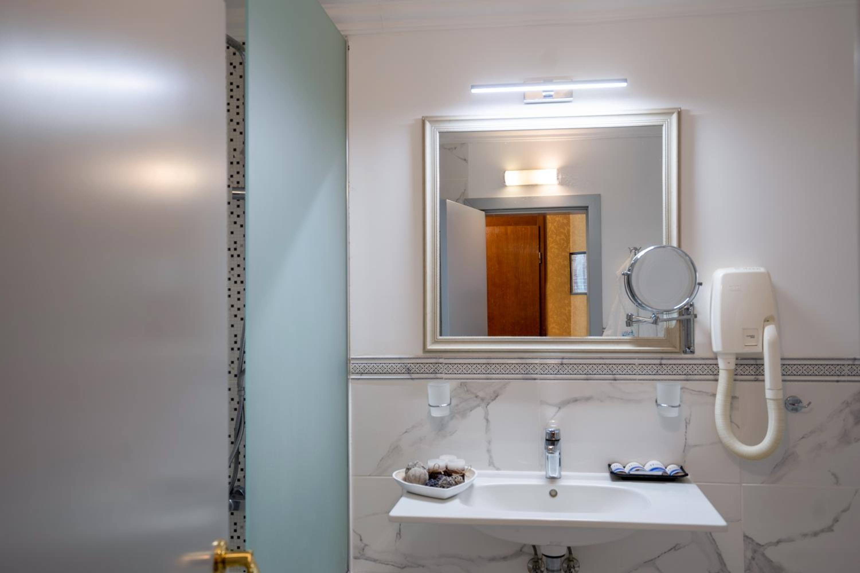 Double Room Comfort without Balcony