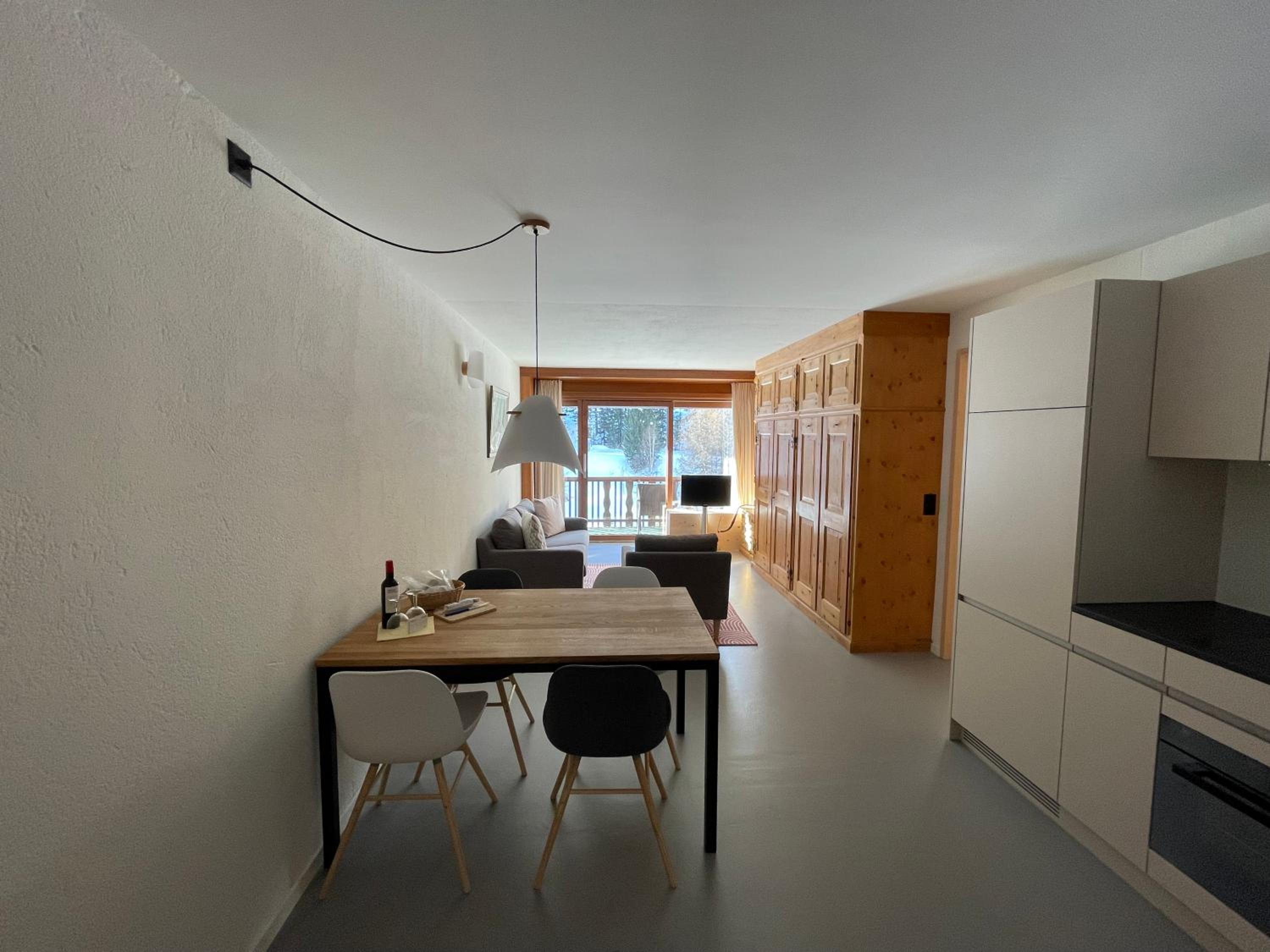 One-Bedroom Apartment with Balcony photo 1