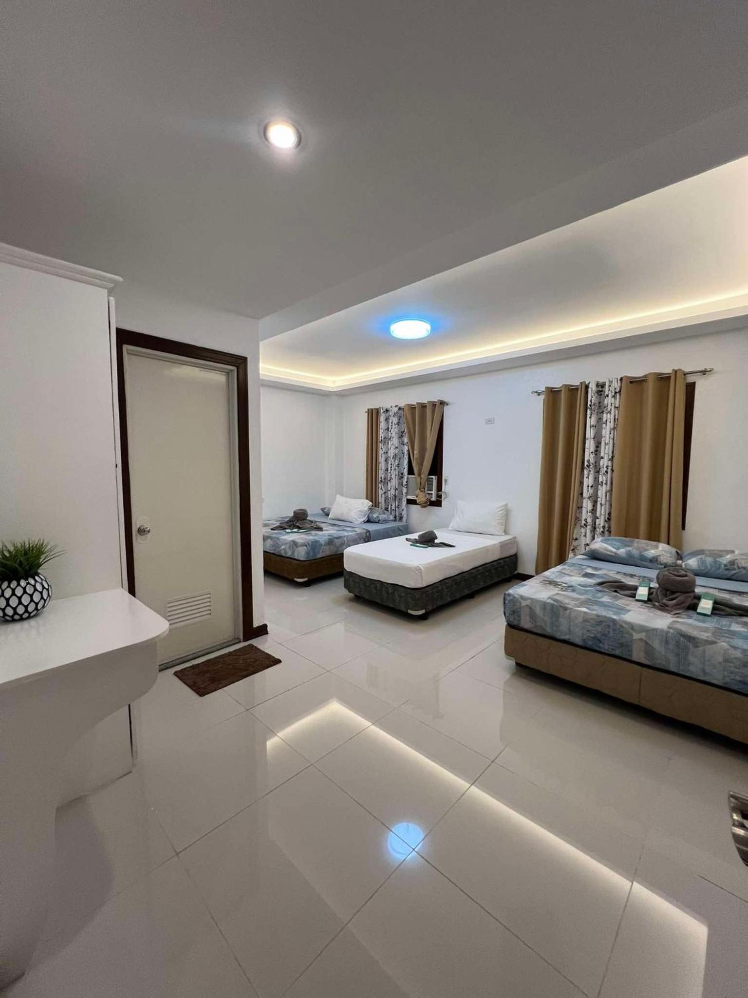 Mixed Dormitory Room