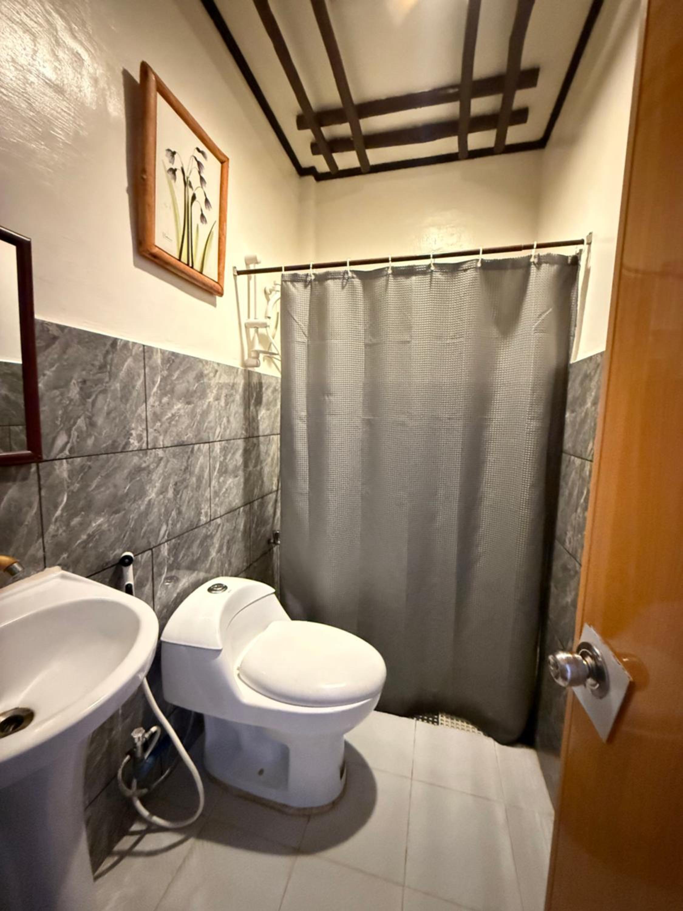 Double Room with Private Bathroom photo 2
