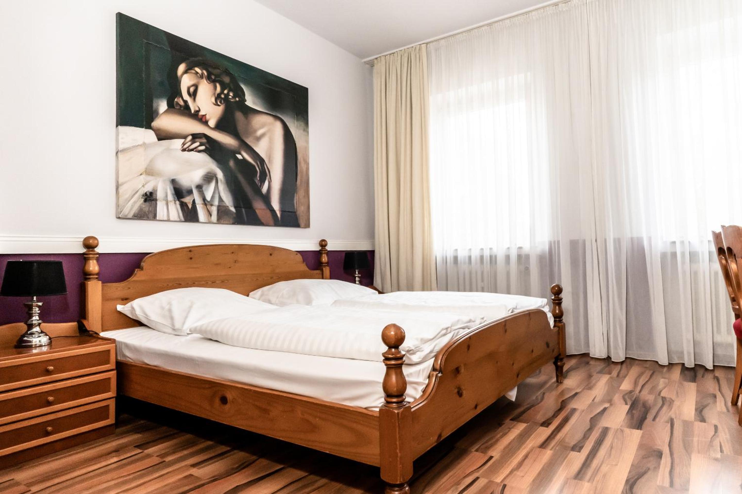 Classic Single Room