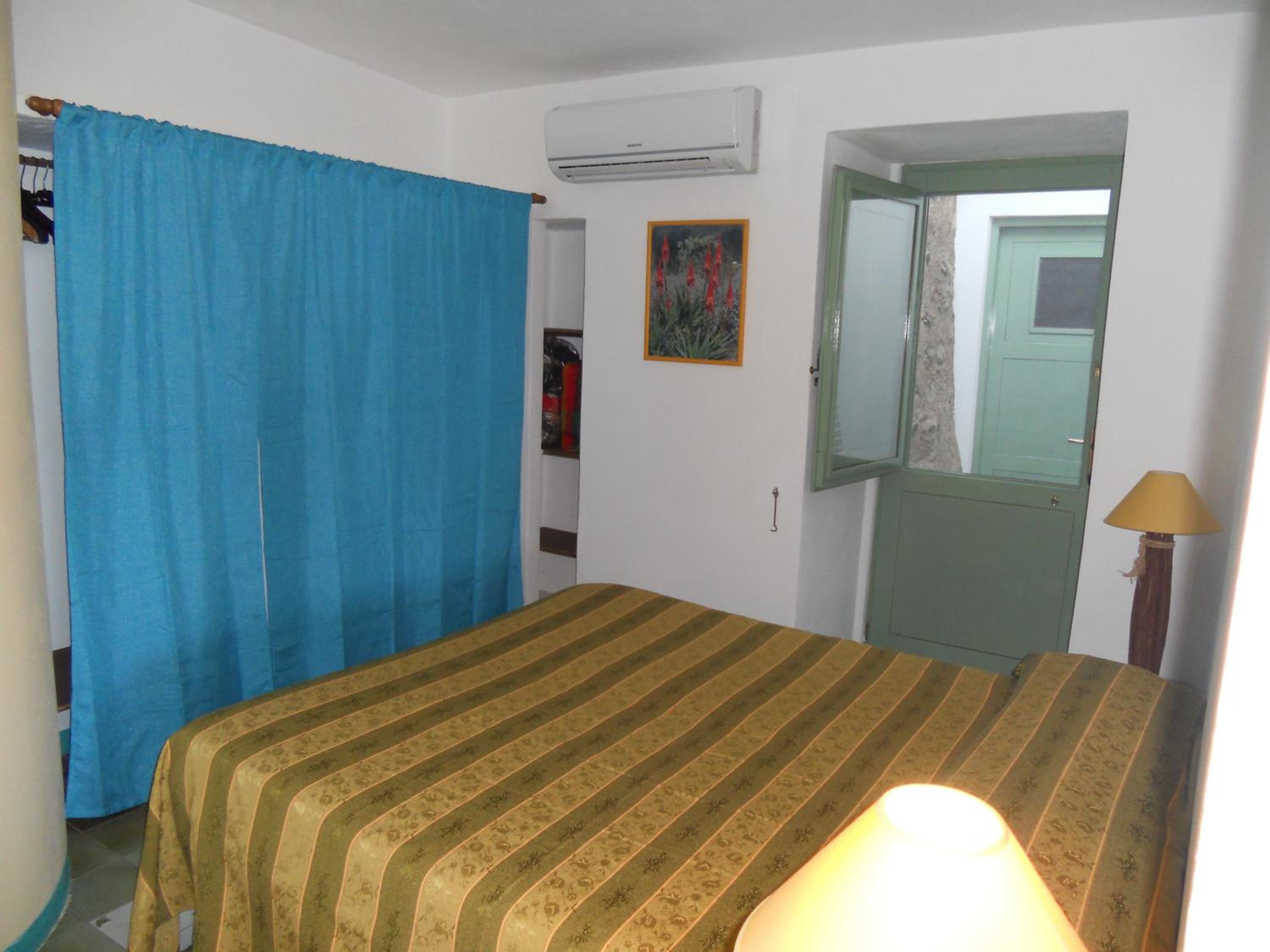 Three-Bedroom Villa photo 1