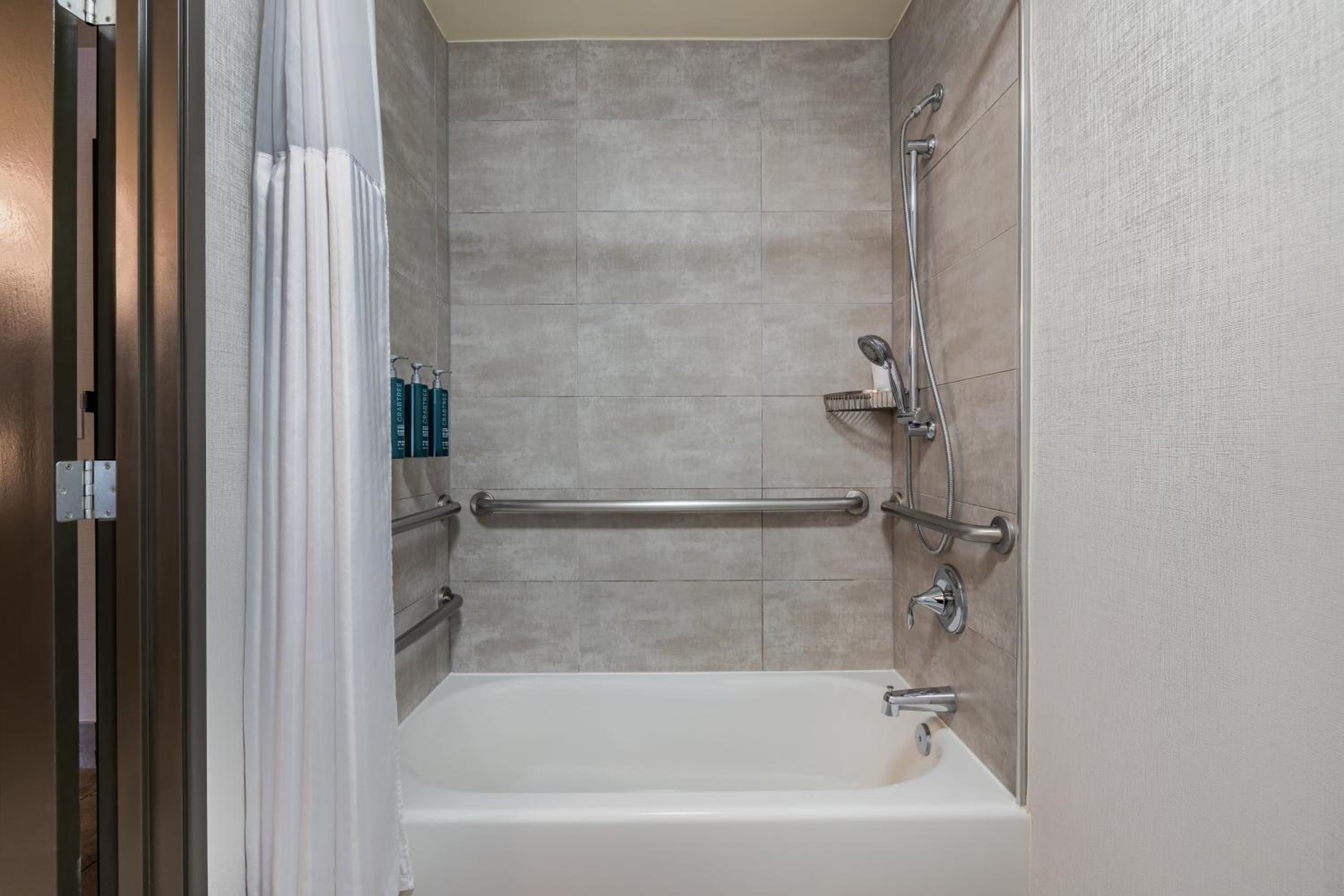 Queen Room with Two Queen Beds - Mobility and Hearing Access - Photo 6