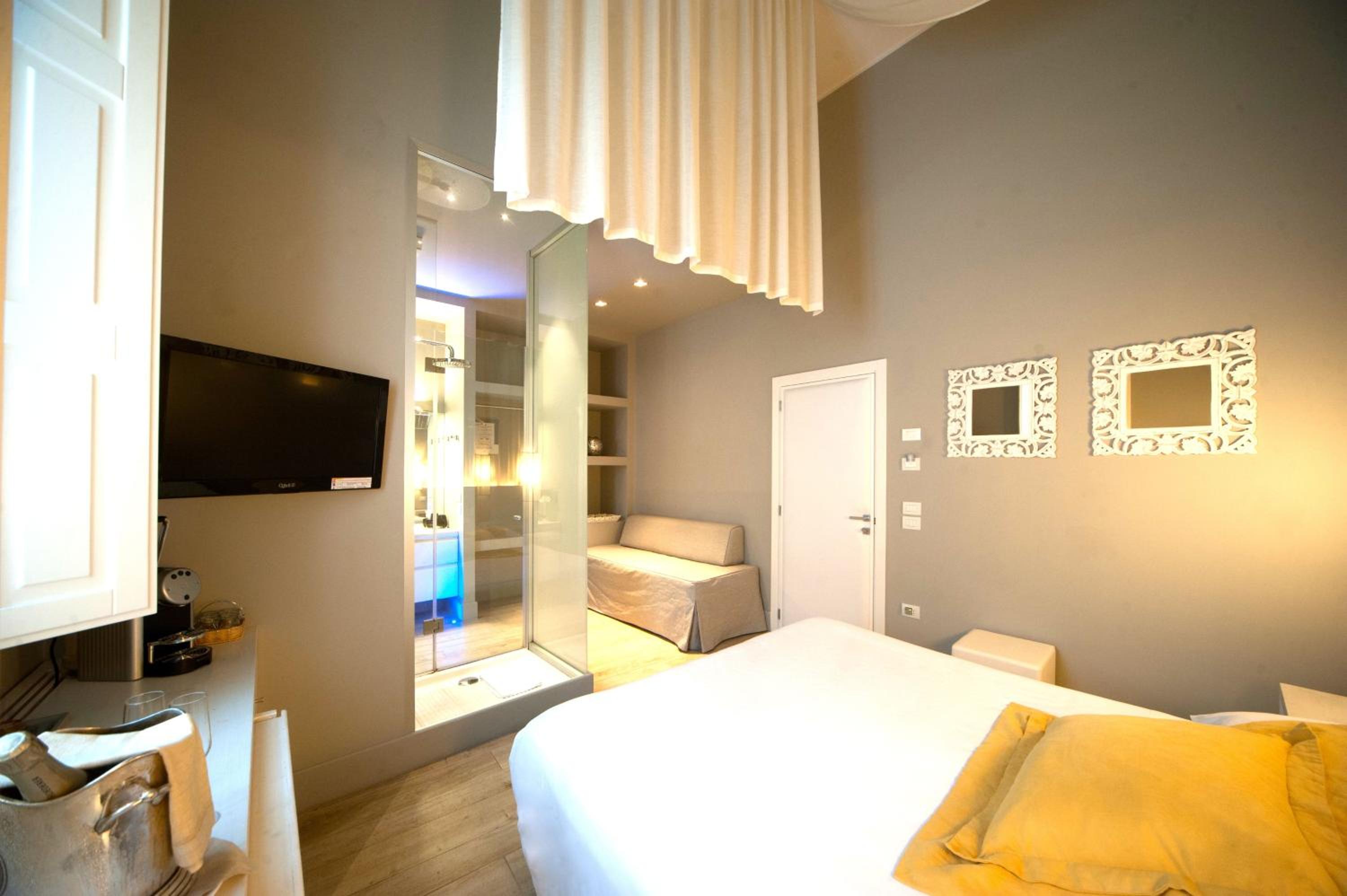 Triple Room - Photo 1