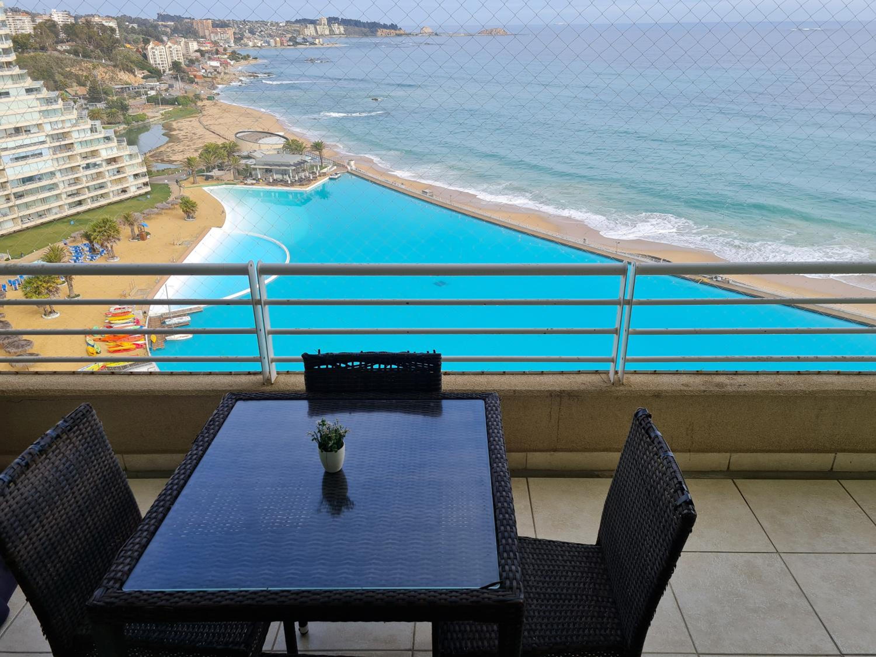 Two-Bedroom Apartment with Balcony and Sea View