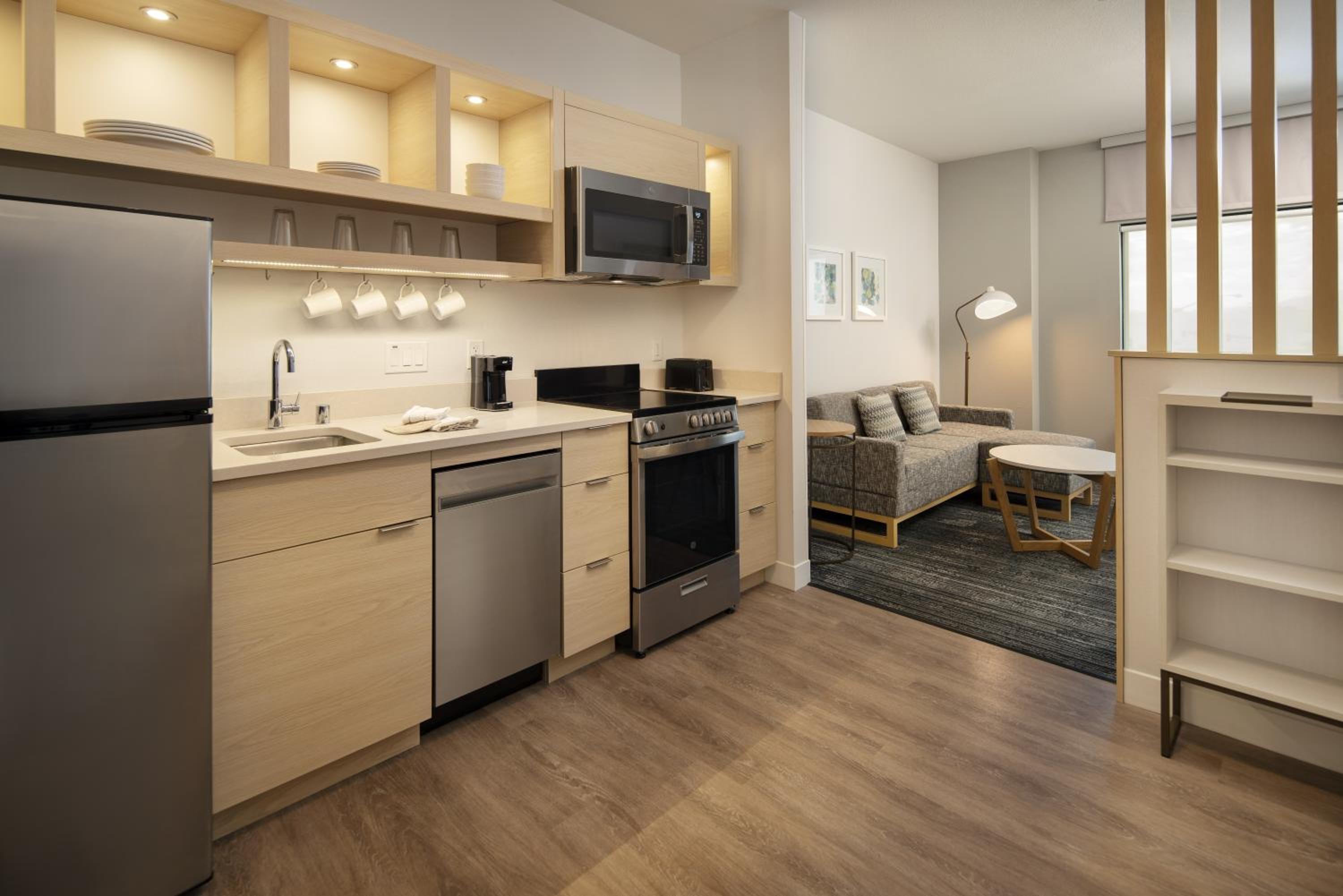 King Studio Suite - Hearing Accessible photo 2