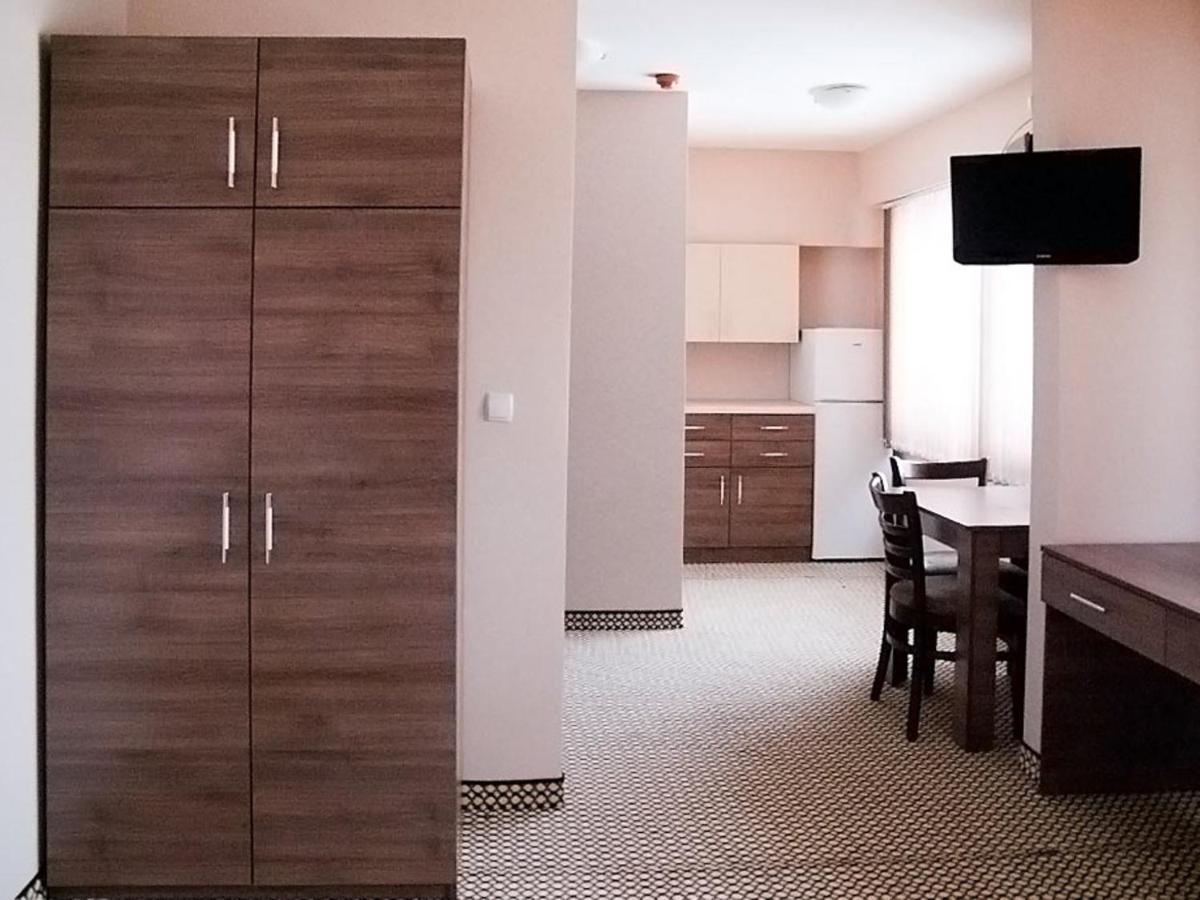 Standard Twin Room photo 2