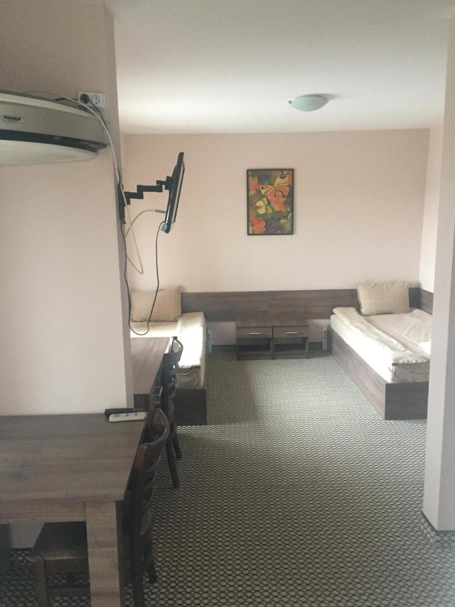 Standard Twin Room photo 3