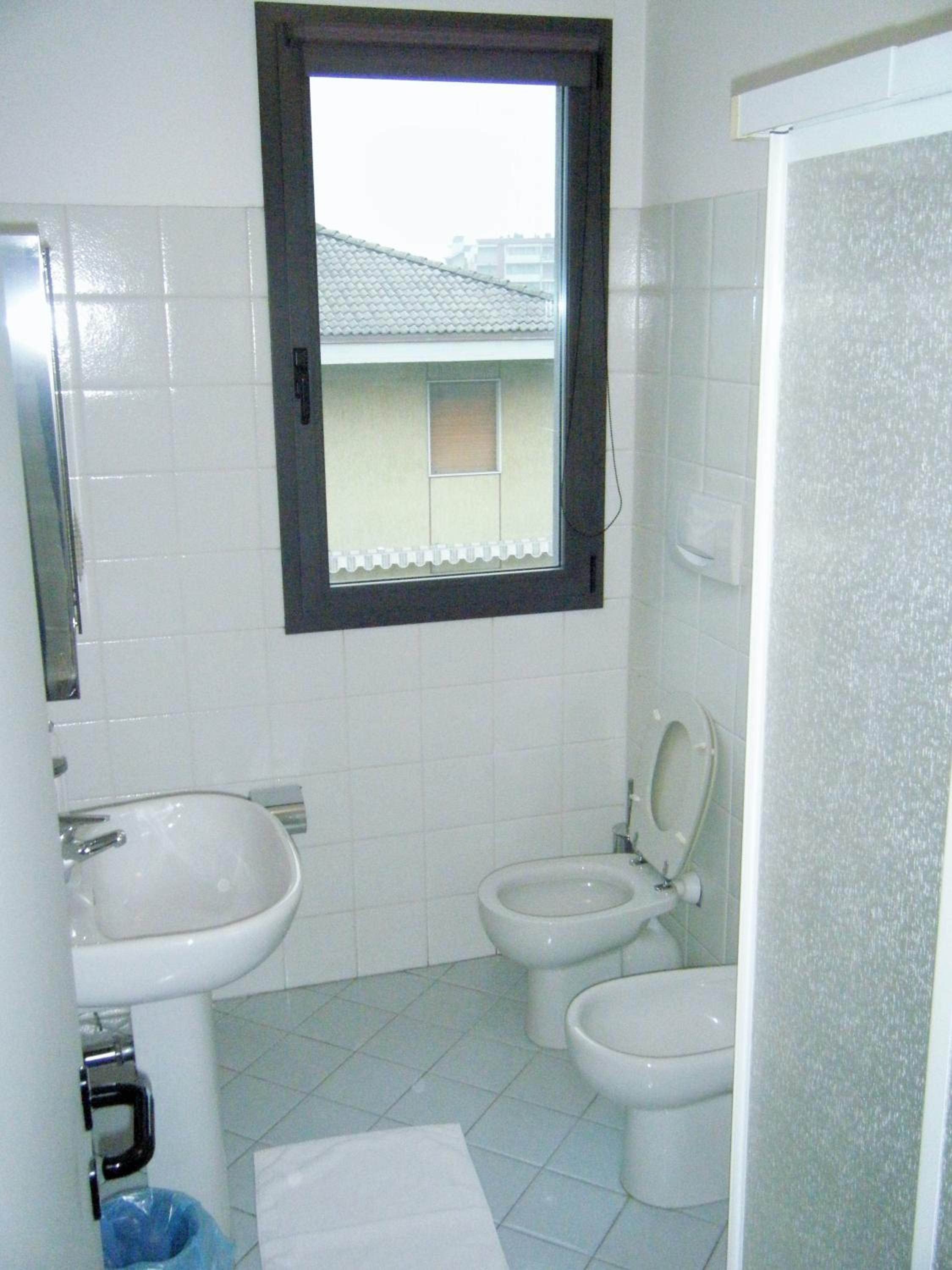 One-Bedroom Apartment with Terrace photo 2