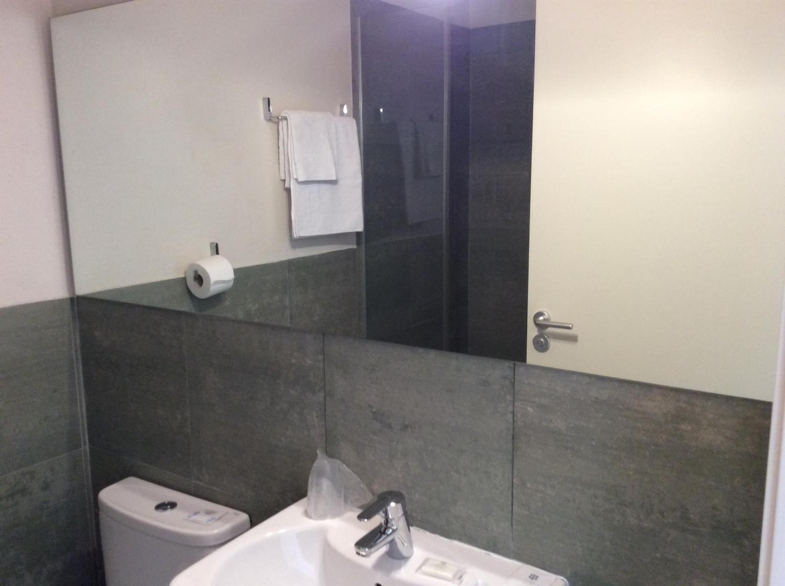 Single Room photo 3