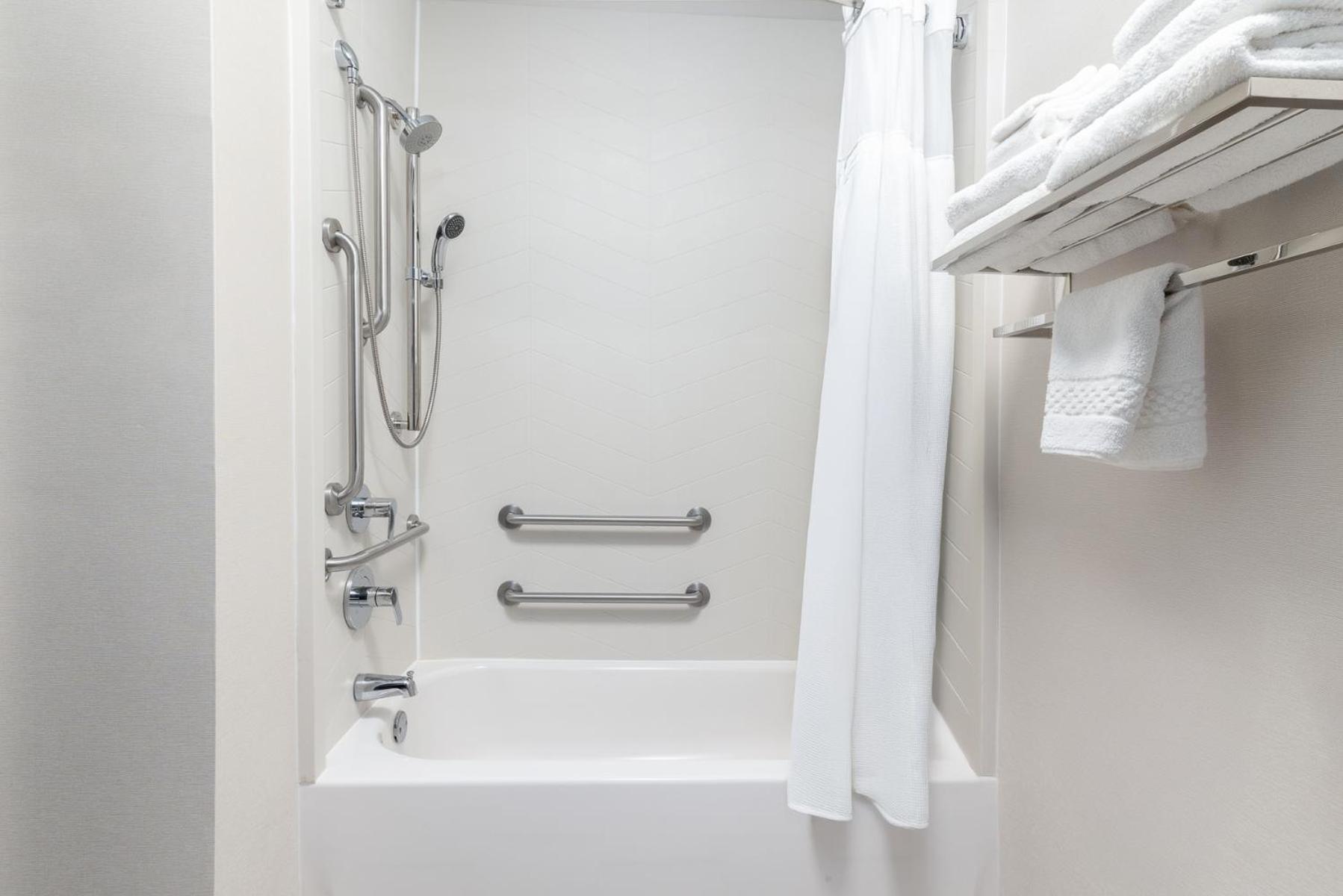 Fairfield Inn and Suites by Marriott Cincinnati Eastgate