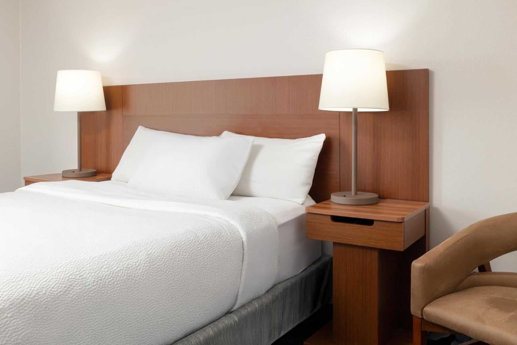 Queen Room - Hearing Accessible