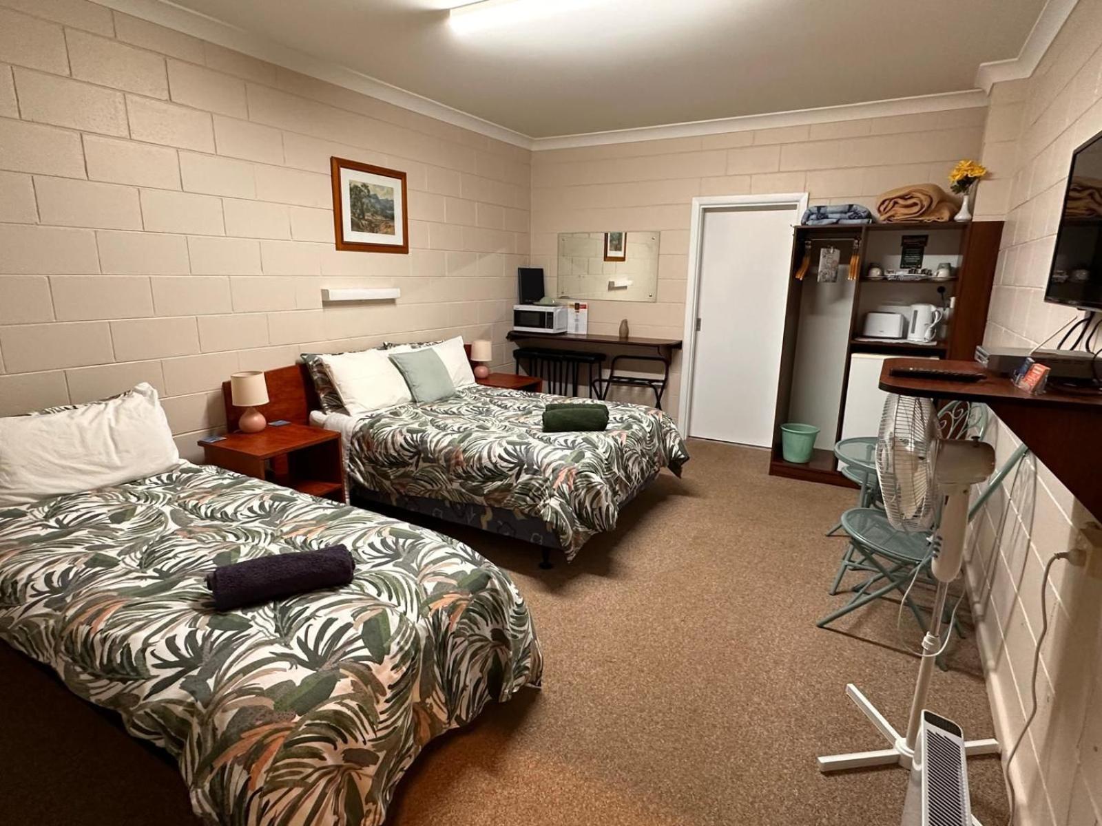 Deluxe Family Room - Photo 1