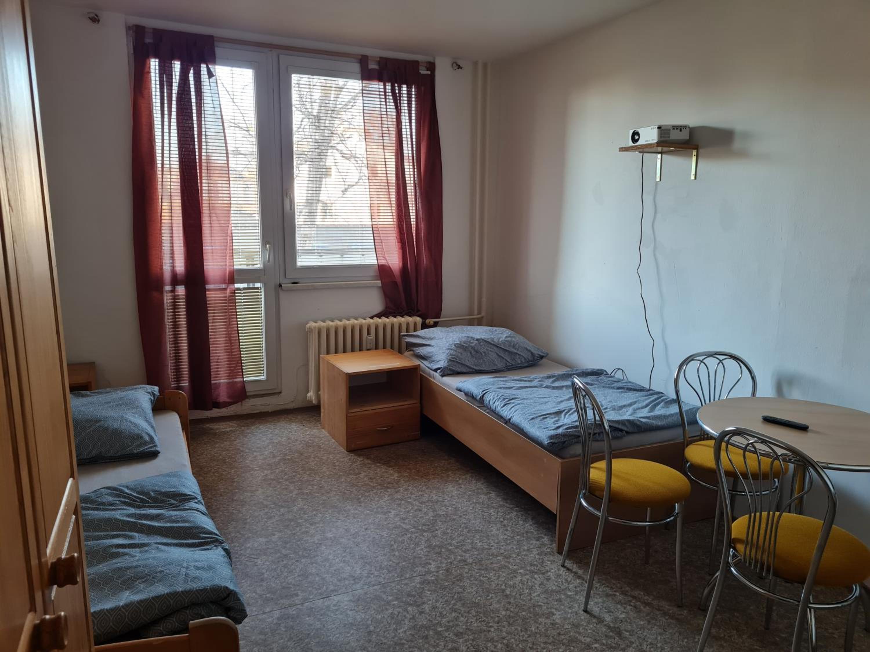 Economy Twin Room photo 2