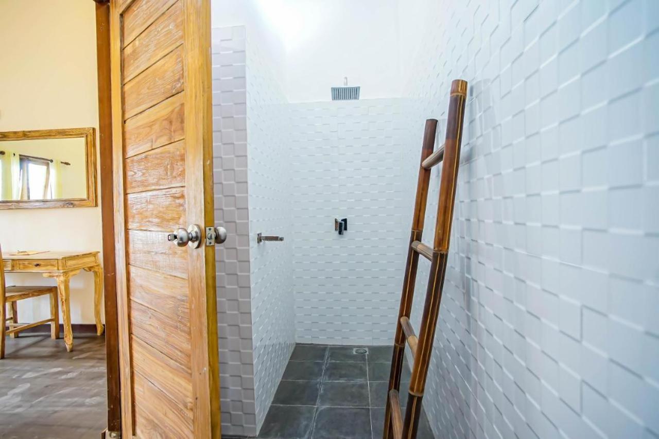 Twin Room with Balcony - Photo 3