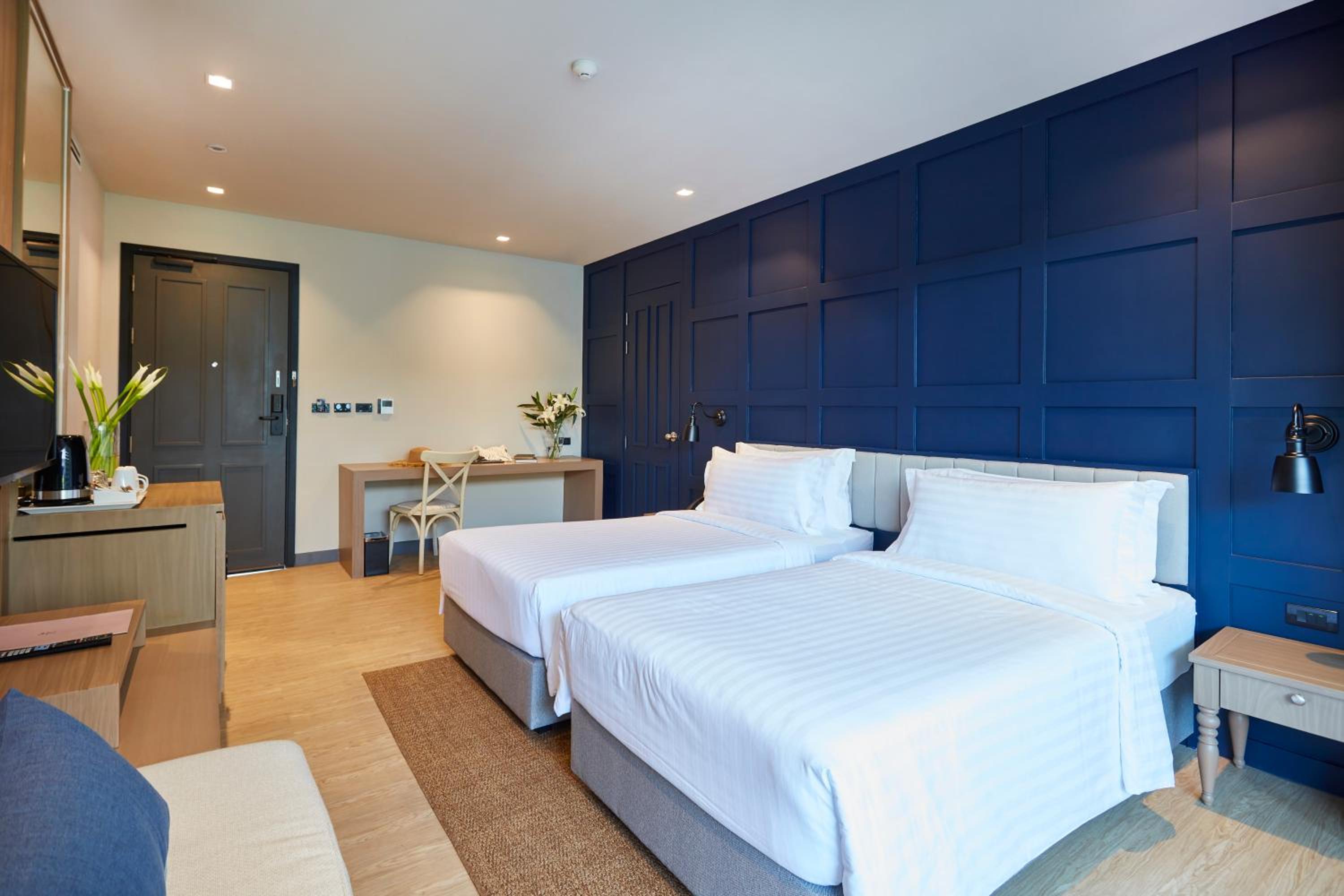 Double Room with Balcony - Photo 1