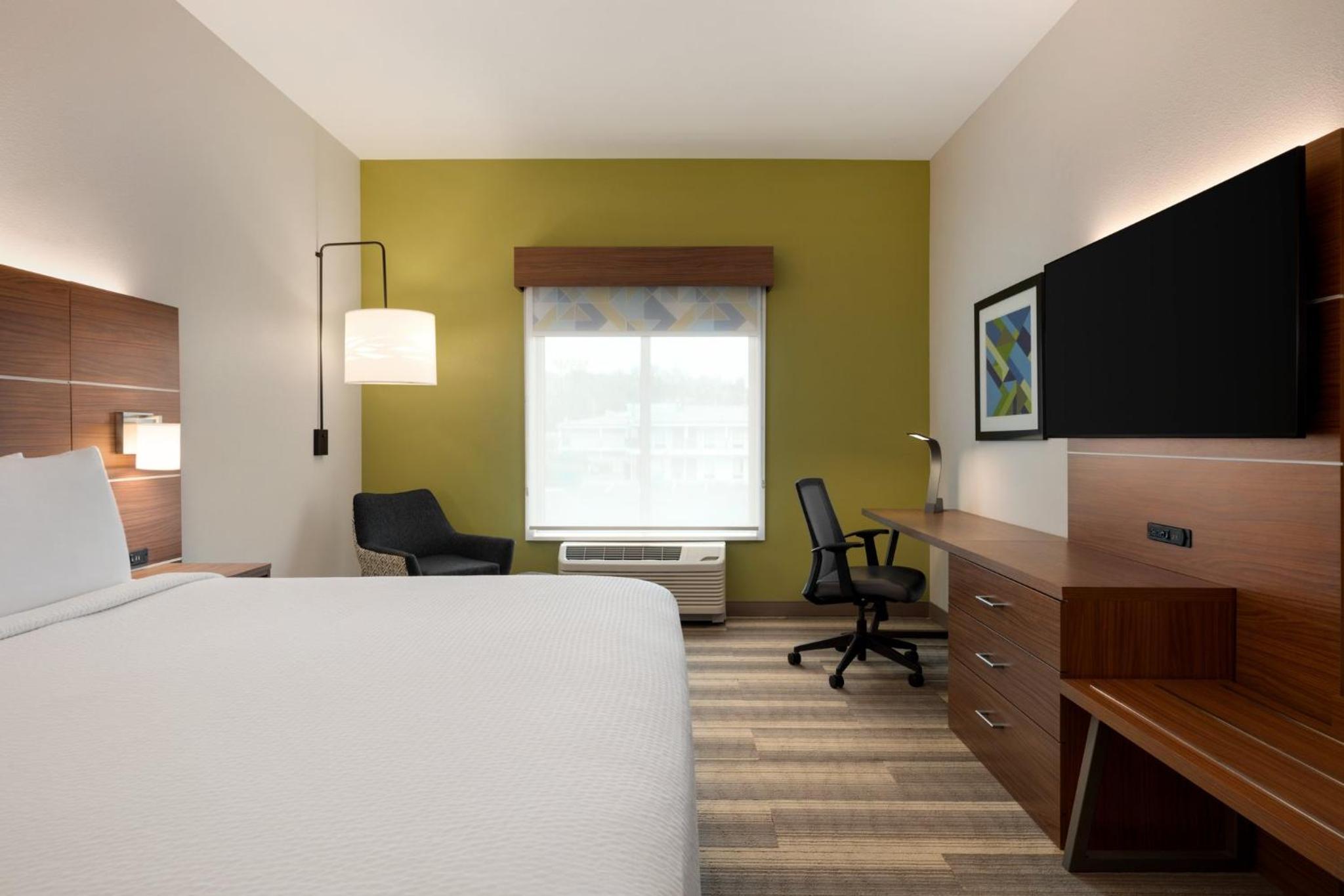 Standard King Room - Photo 2