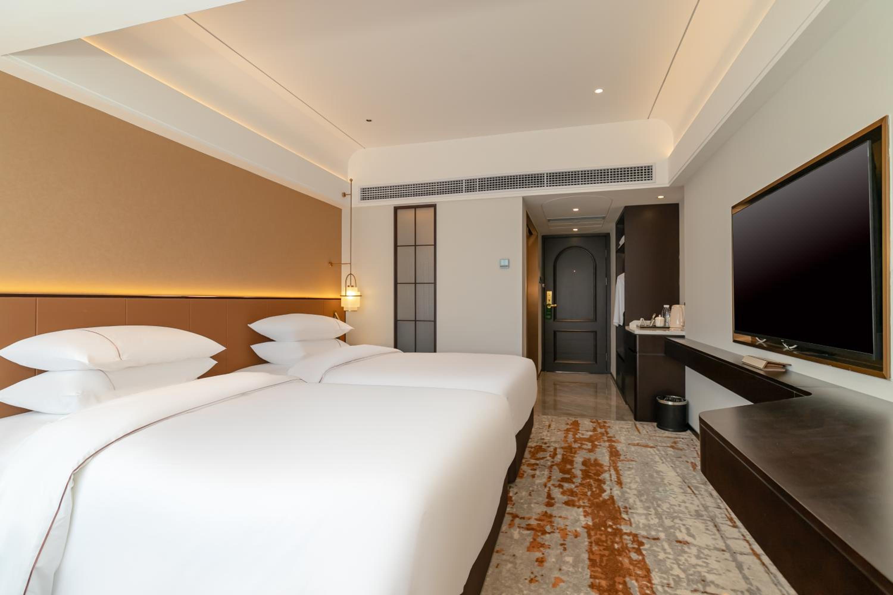 Yue Business Twin Bed Room - Photo 3