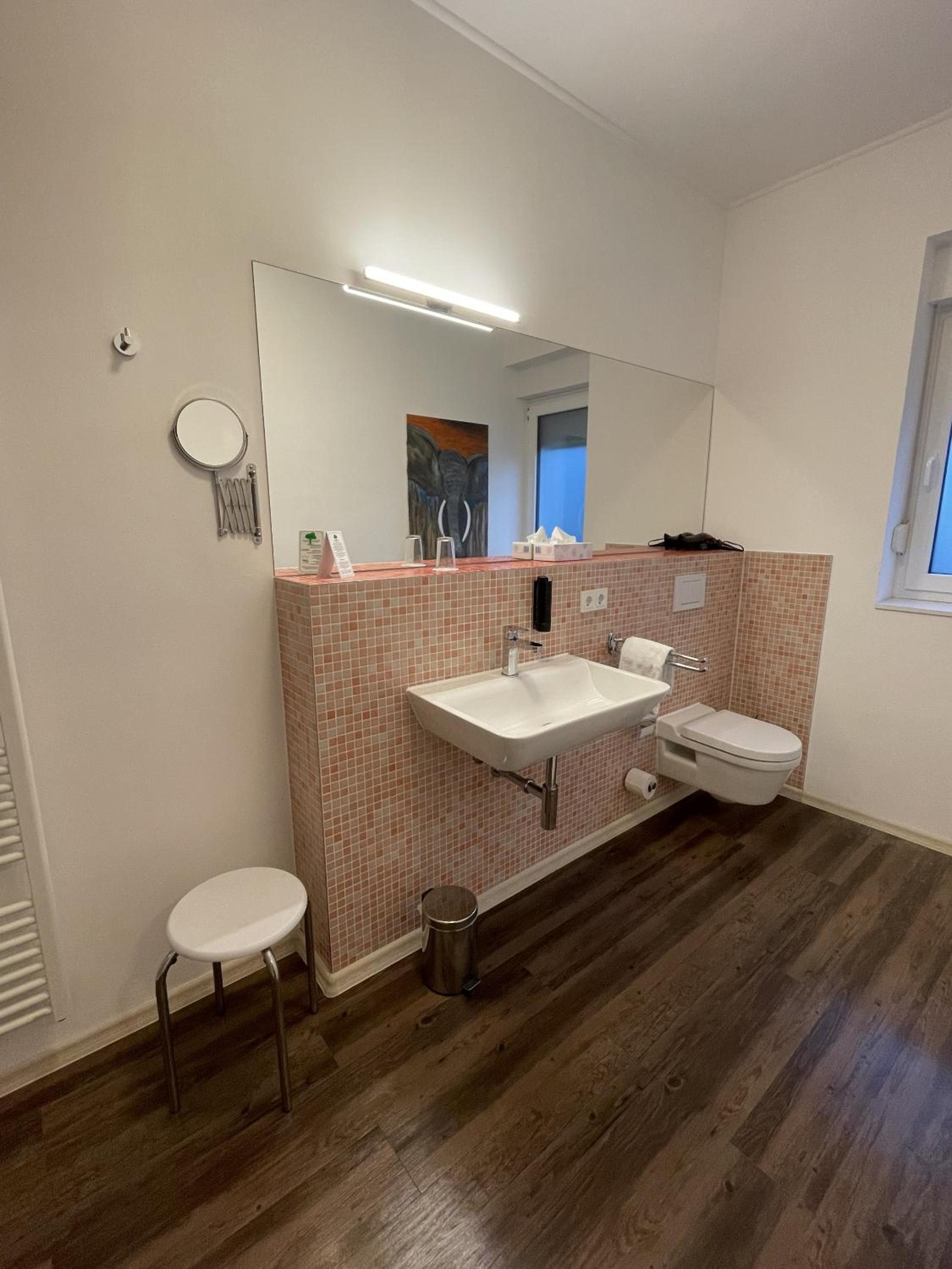 Single Room photo 3