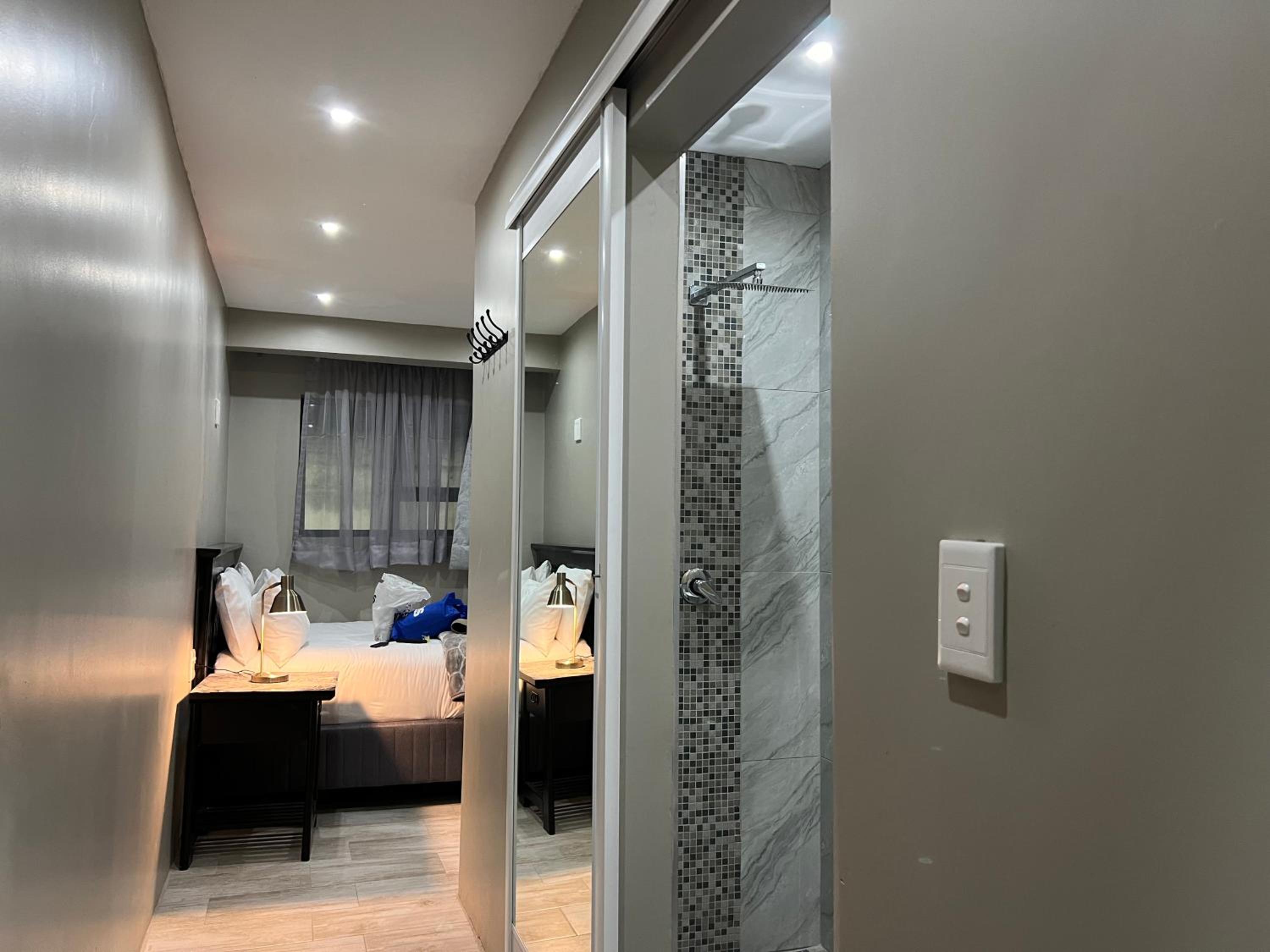 Small Single Room photo 1