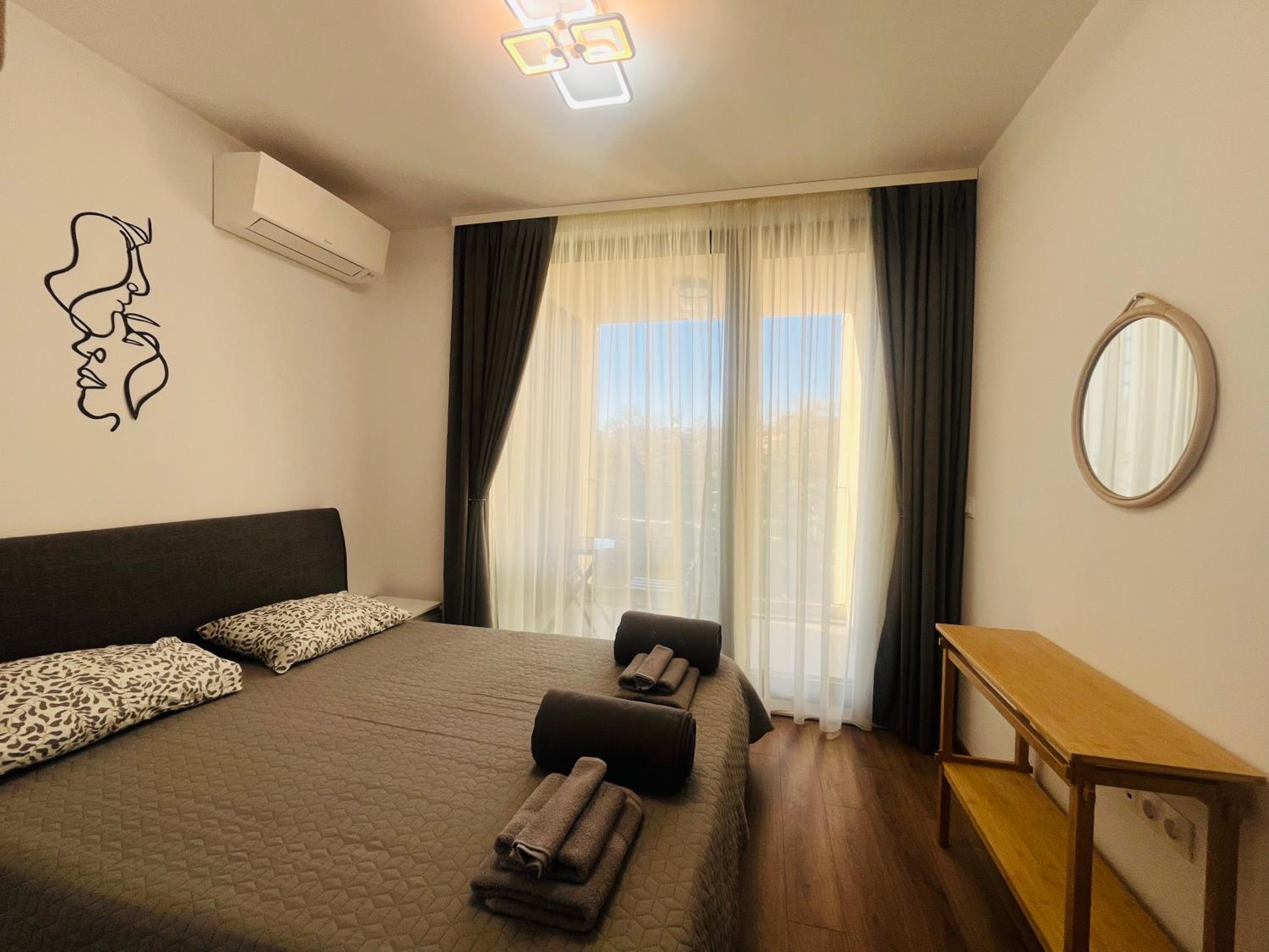 Deluxe One-Bedroom Apartment with Garden View