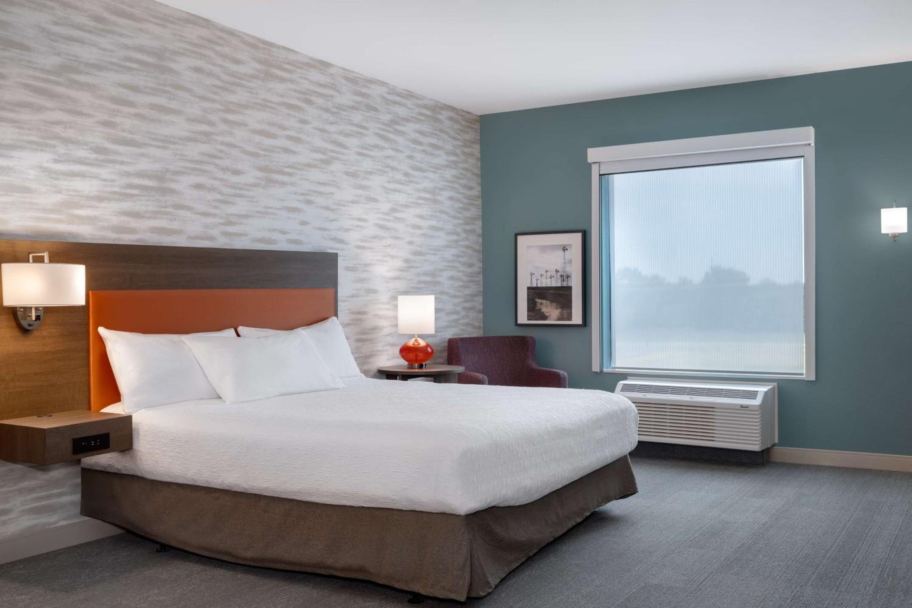 King Studio Suite - Photo 8