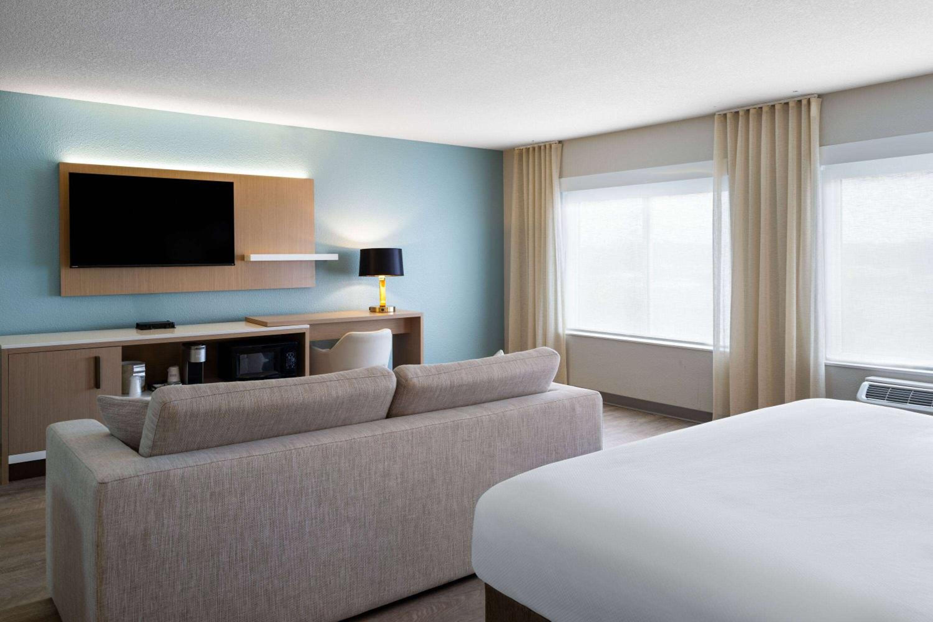 Business Room with Sofa Bed - Non-Smoking - Photo 2