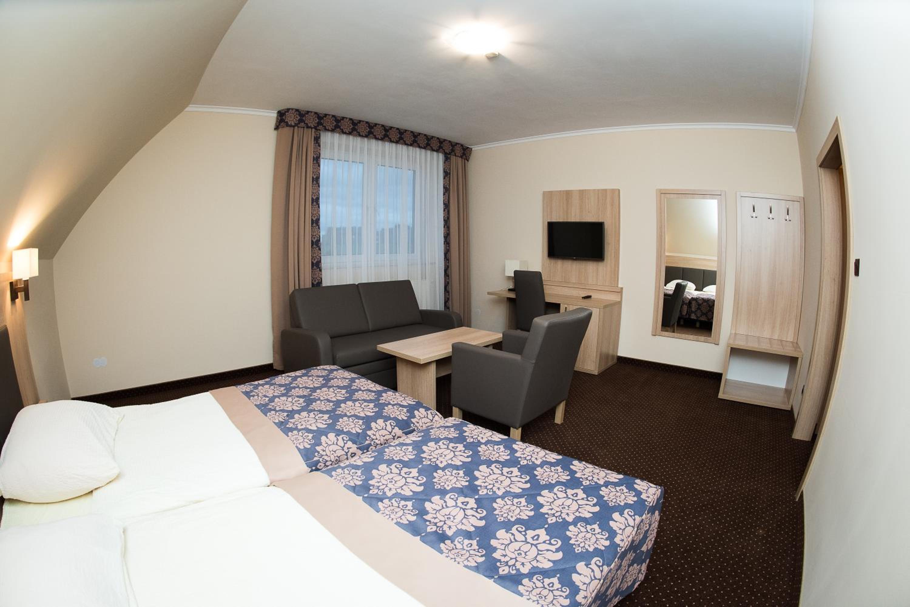 Double Room - Photo 4