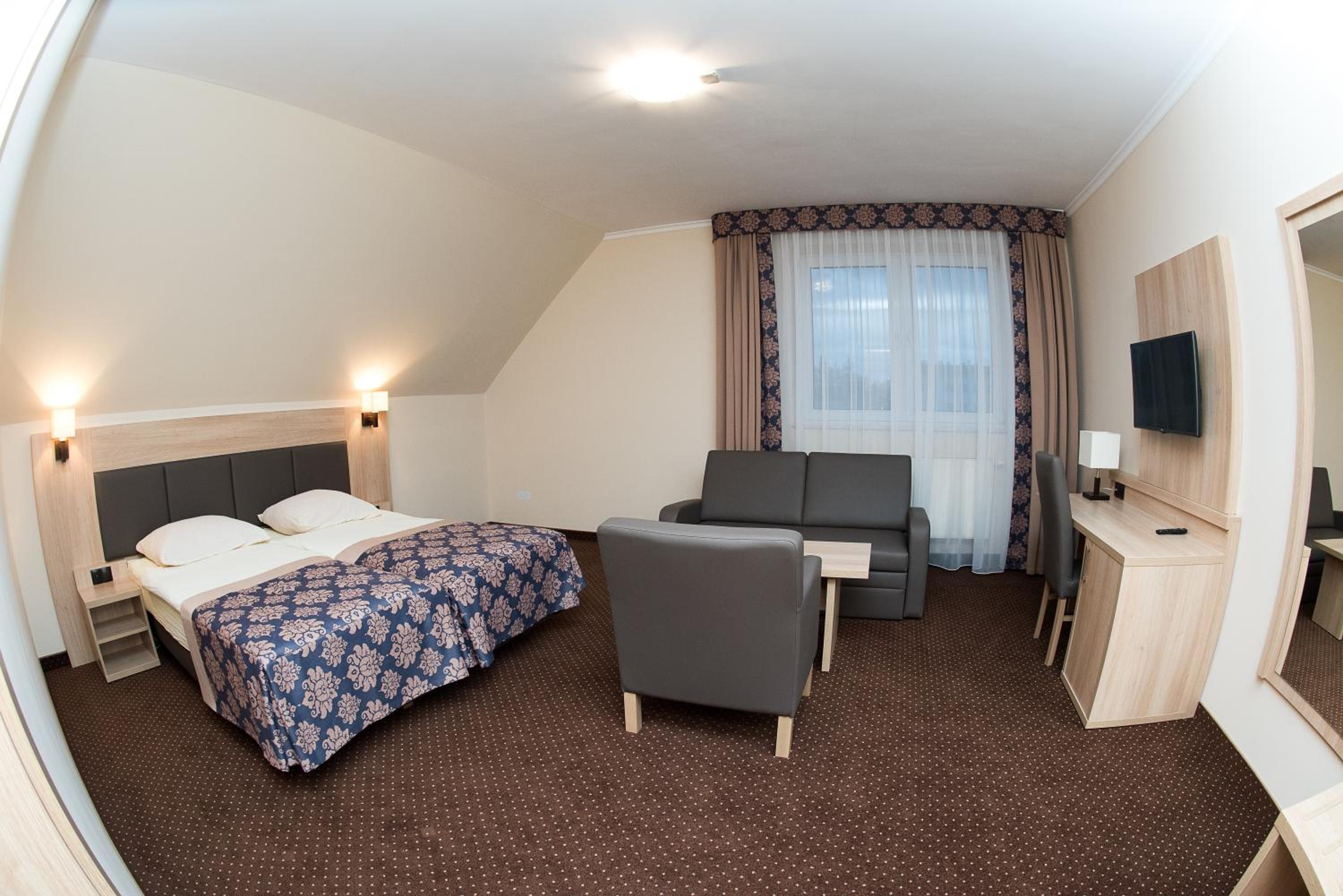 Double Room - Photo 5