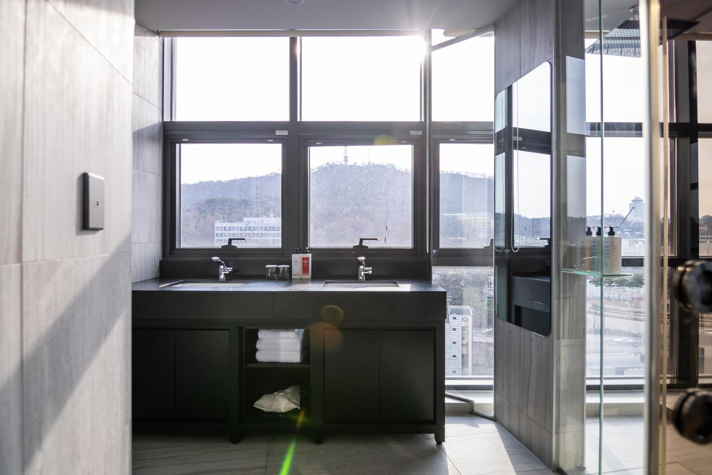 Homes Suite King
