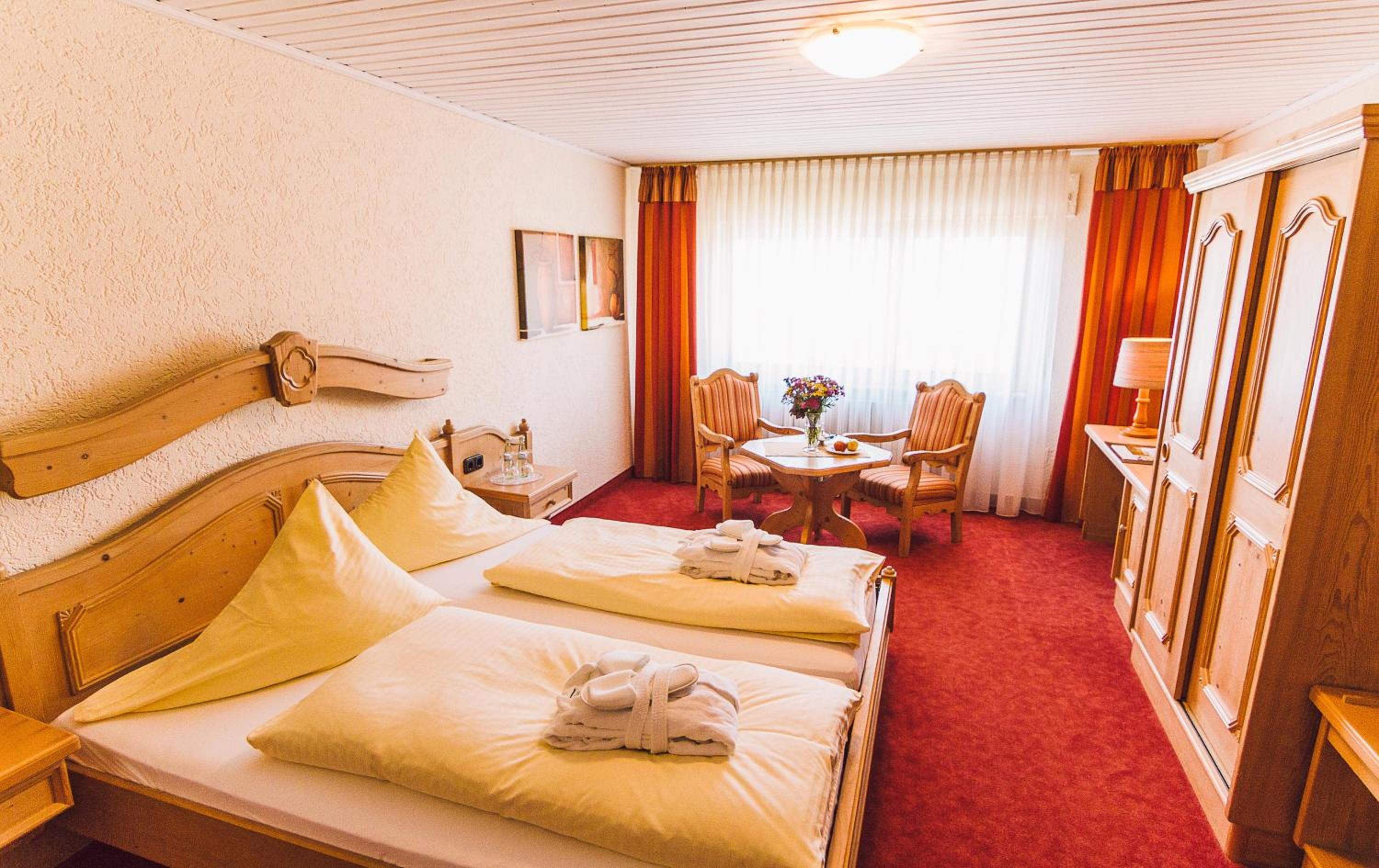 Economy Double Room photo 3