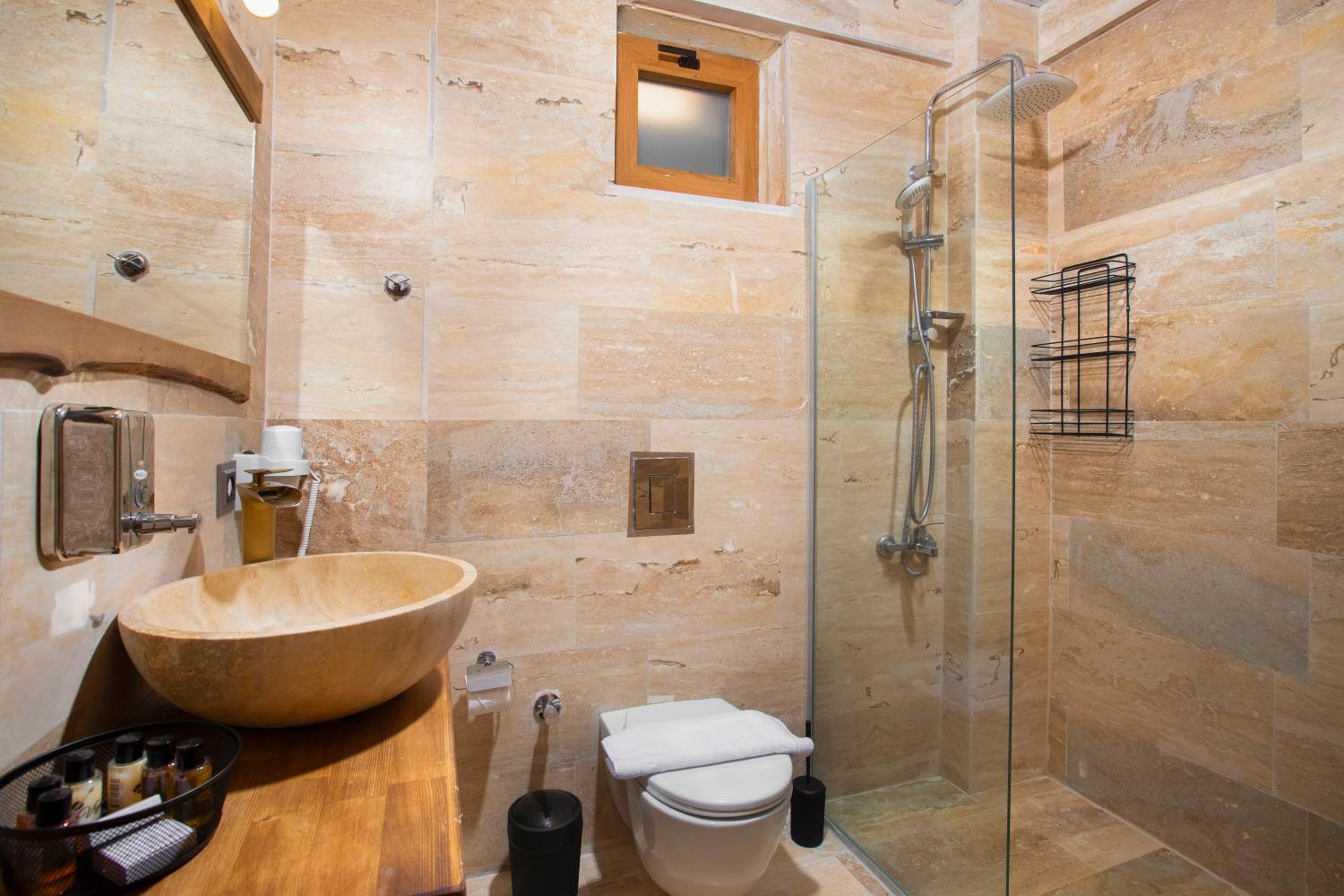 Triple Room with Bath photo 2