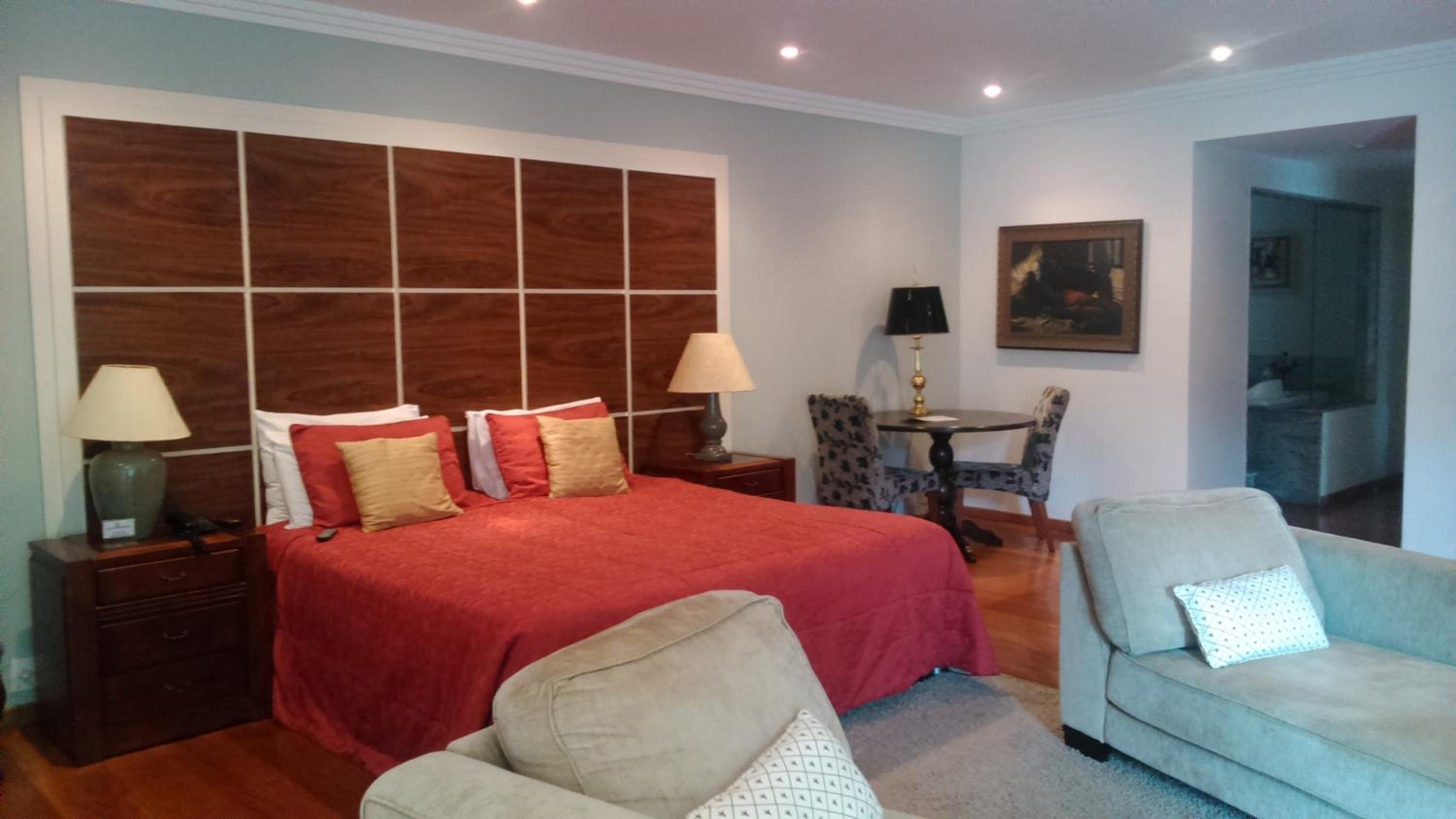 King Room with Spa Bath
