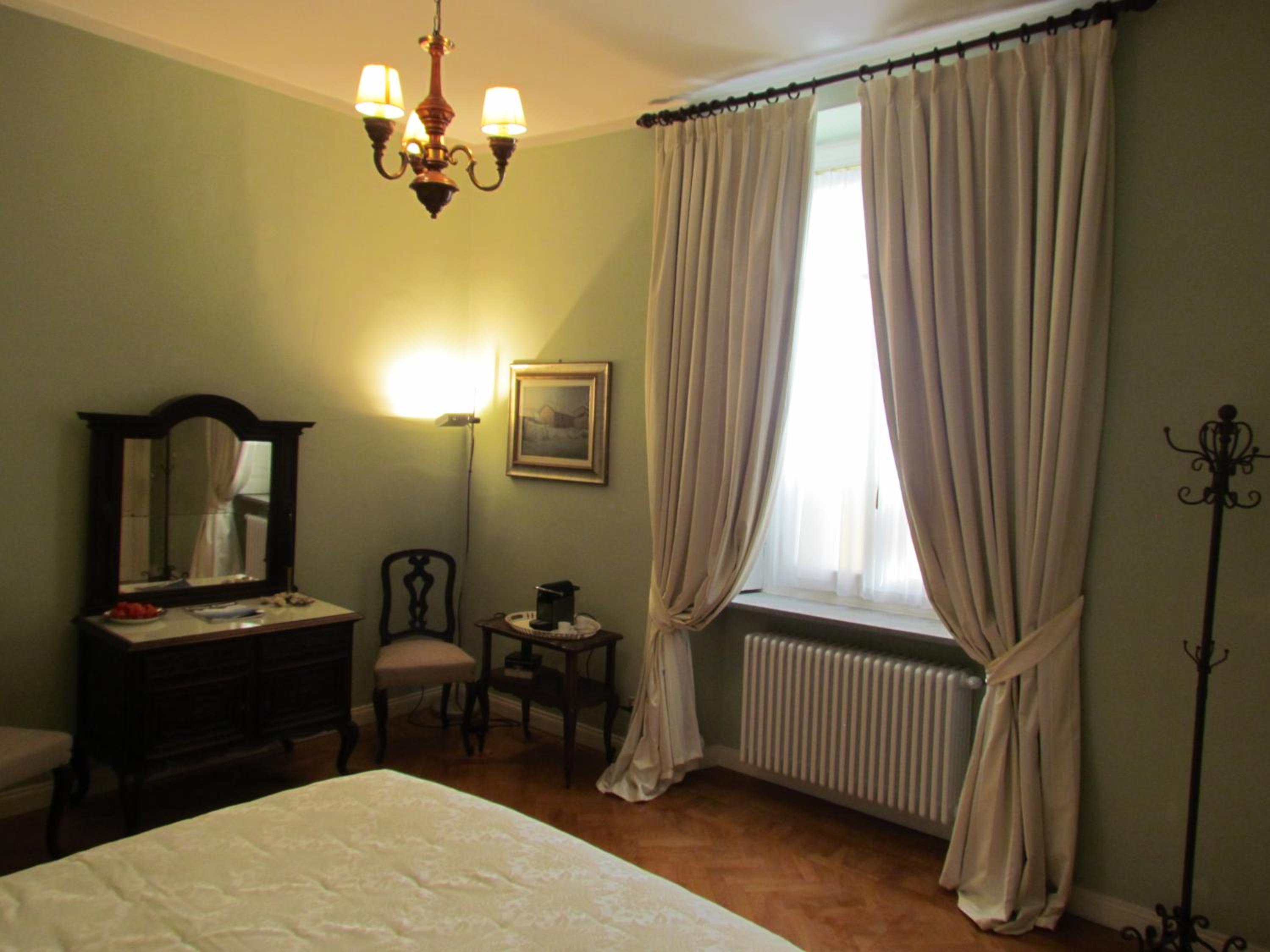 Double Room with Private Bathroom photo 2