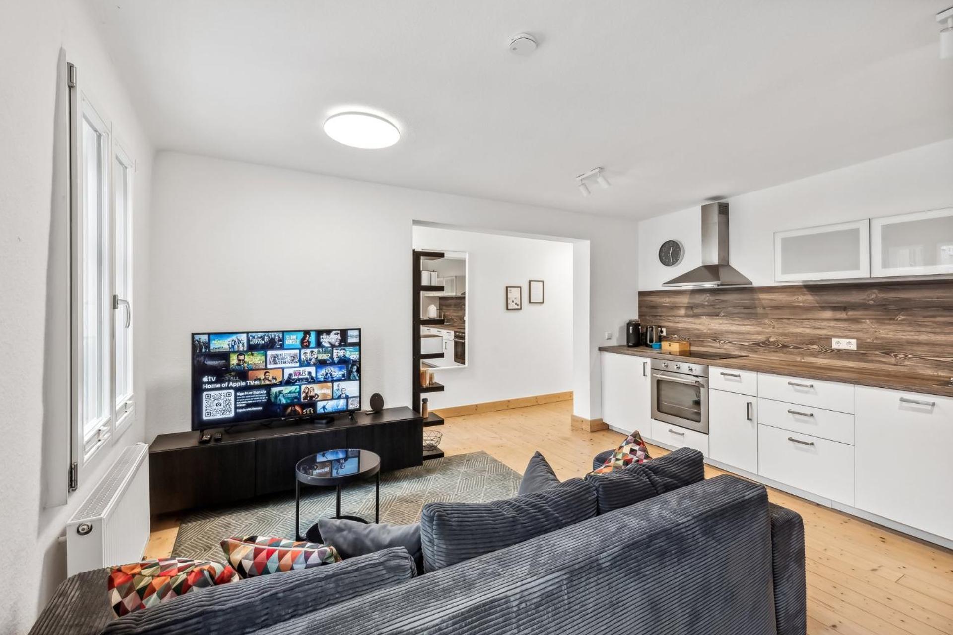 One-Bedroom Apartment photo 2