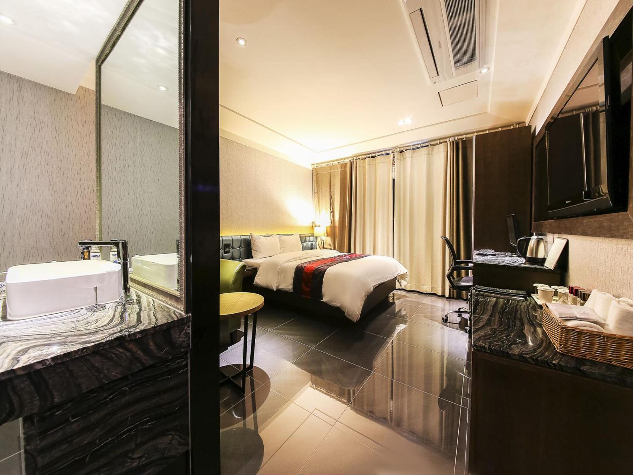 Double Room photo 2