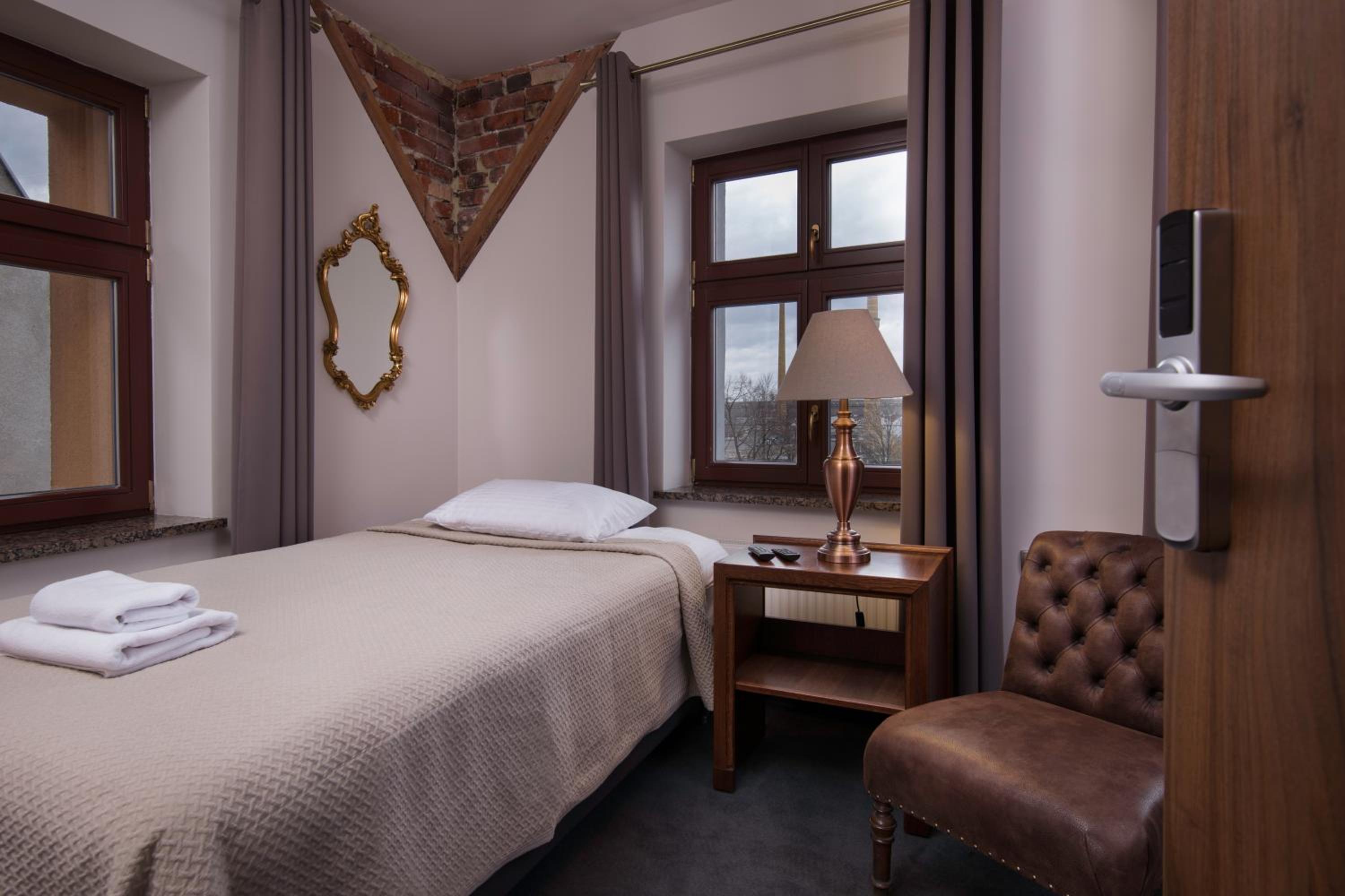 Single Room photo 1
