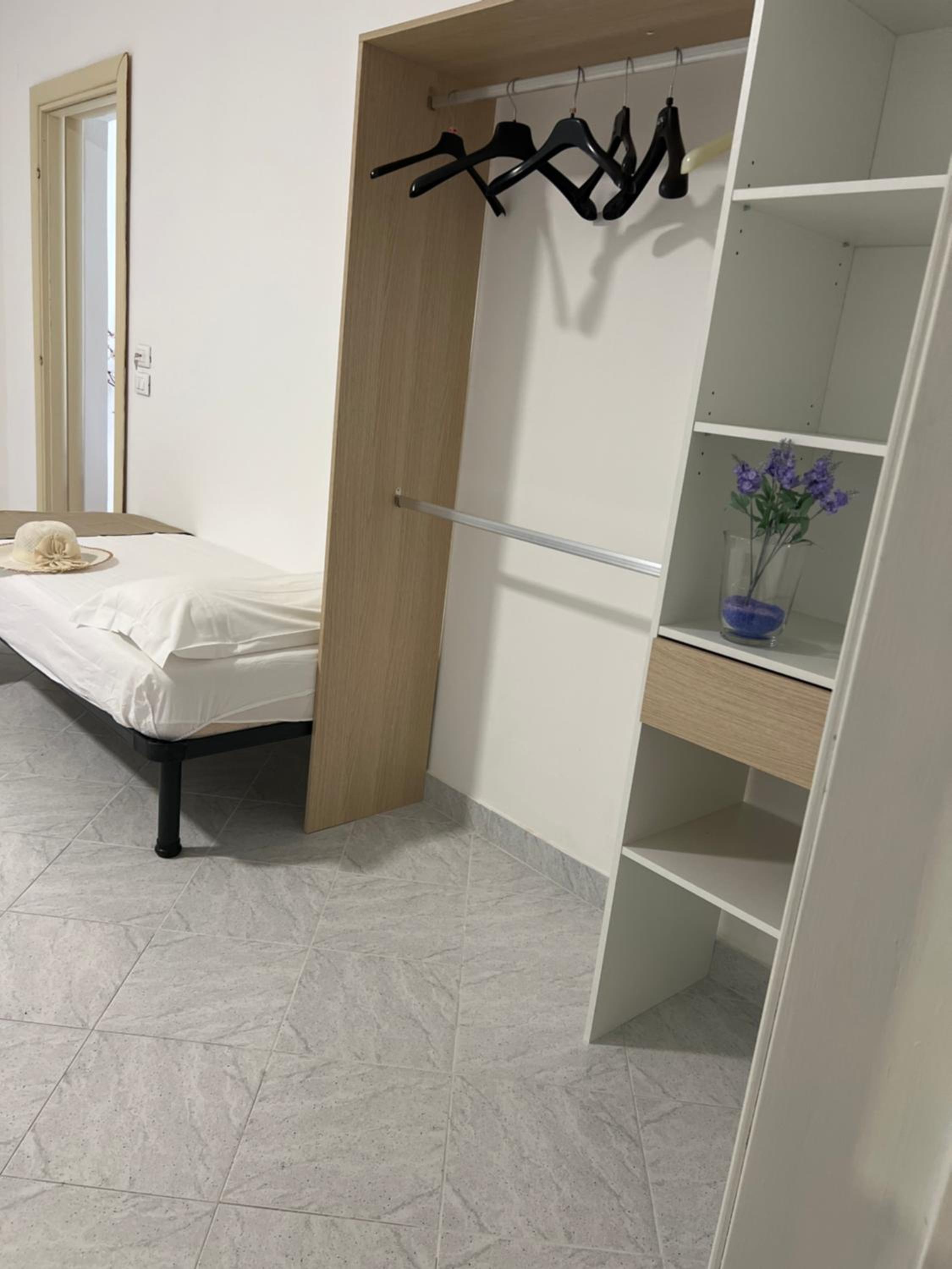 Comfort Triple Room with Shower - Photo 9