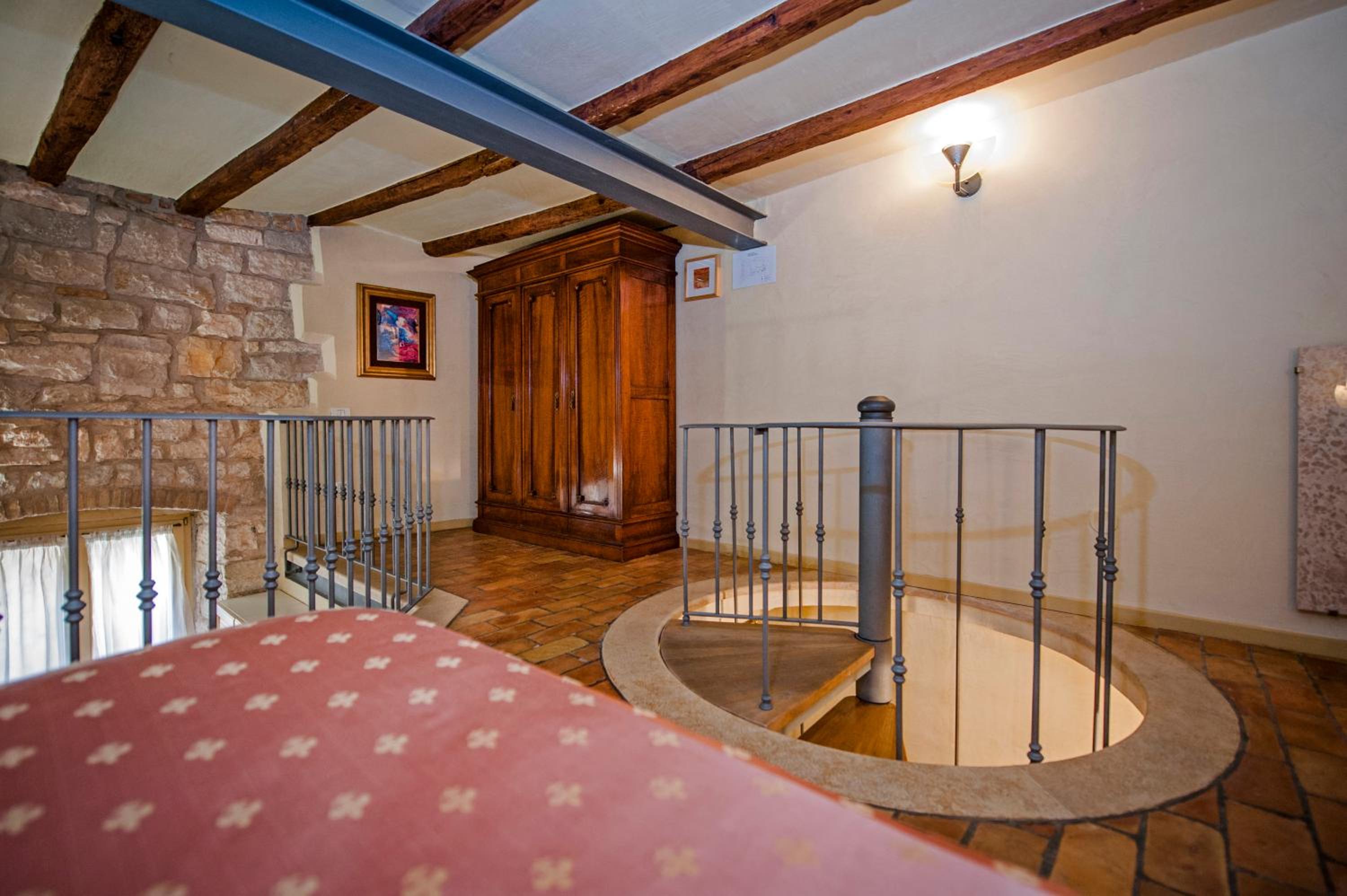 Duplex Apartment - Photo 10