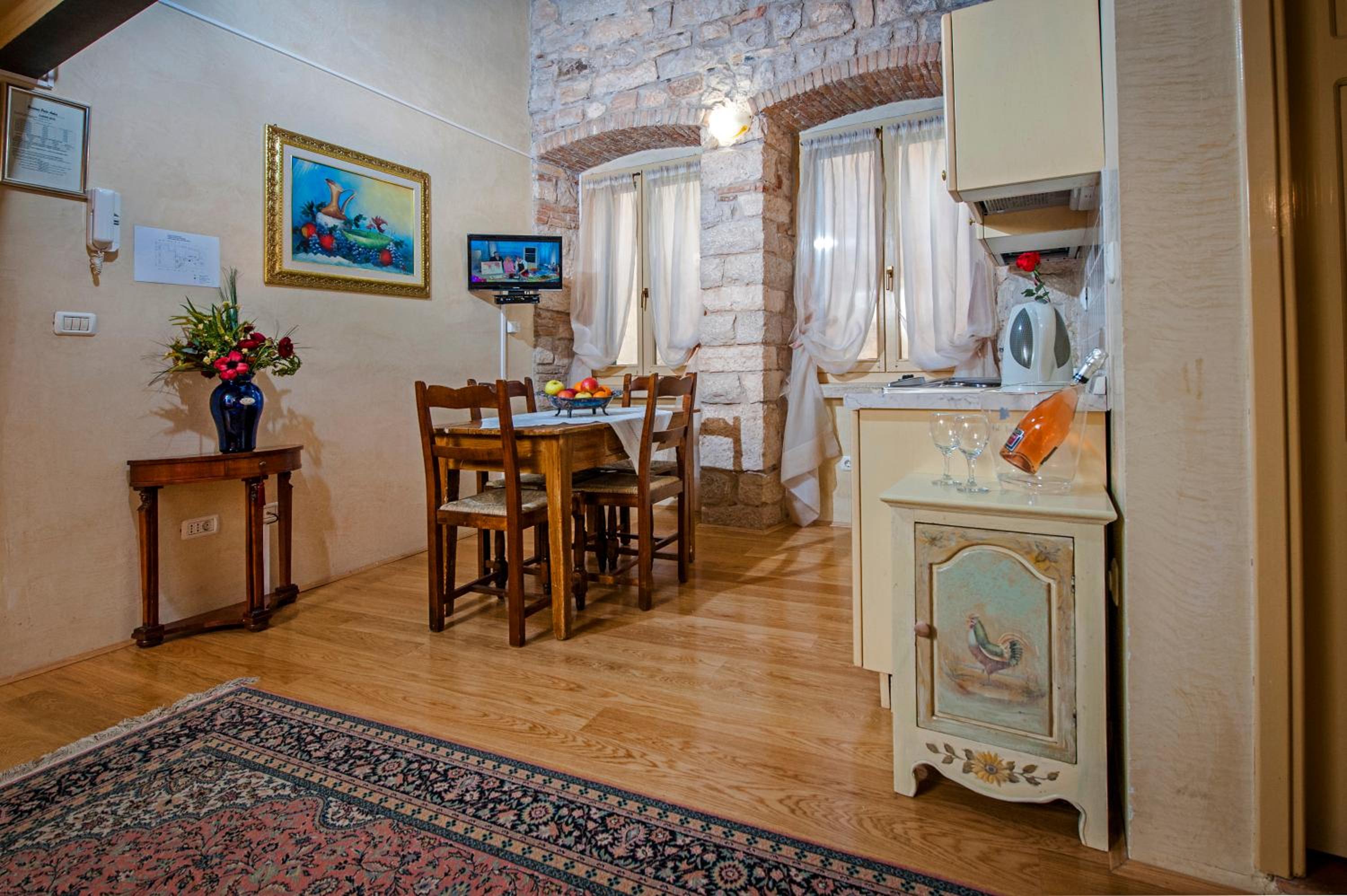 Duplex Apartment - Photo 20