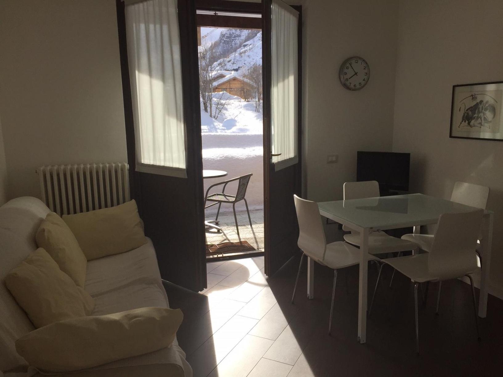 Two-Bedroom Apartment with Garden View
